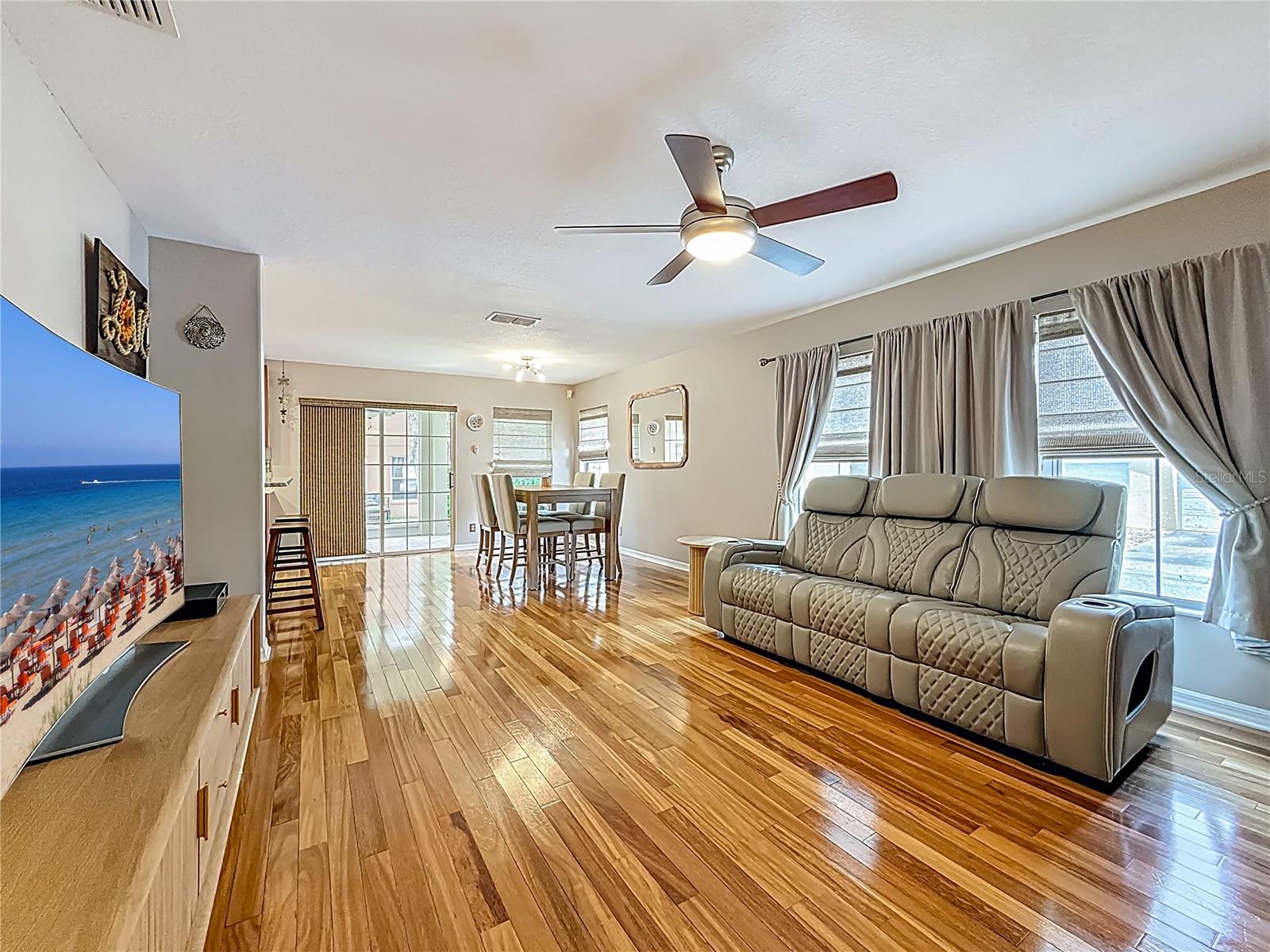 Listing photo id 1 for 2521 Marina Key Lane