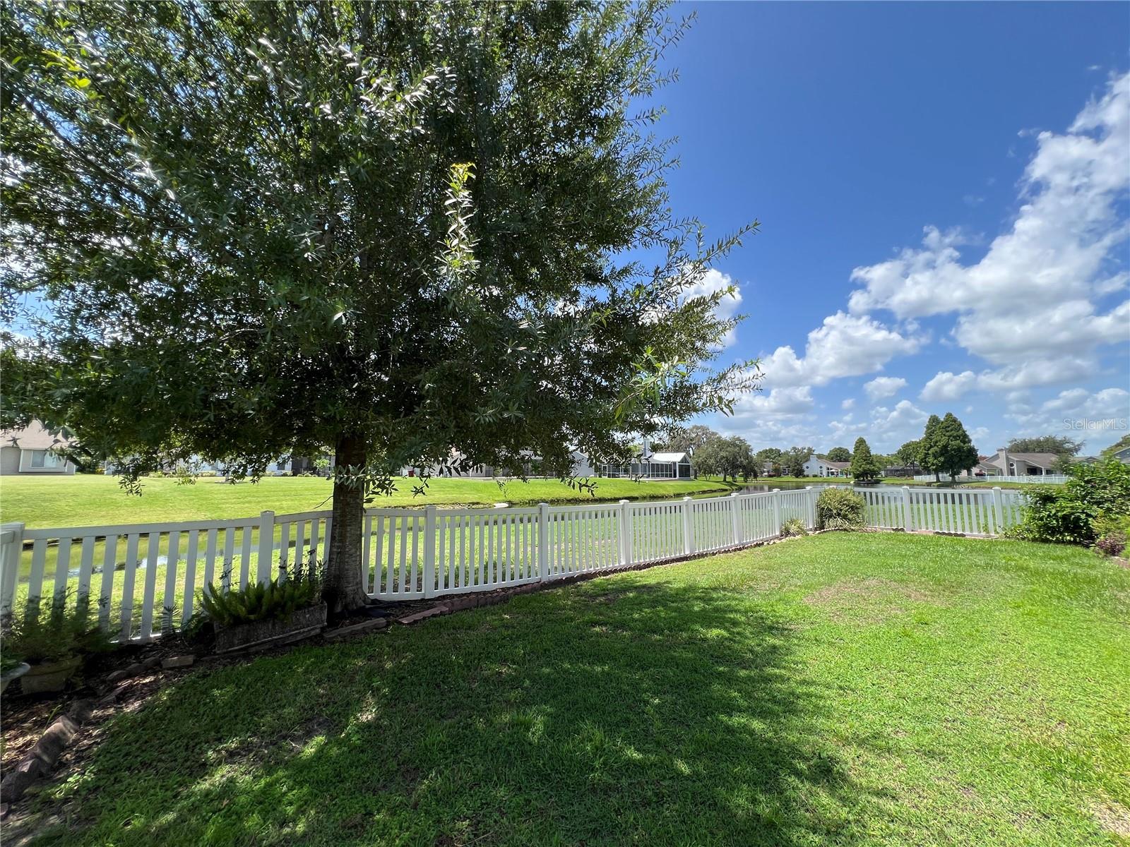 Image 19 of 29 For 3208 Silverlake Court