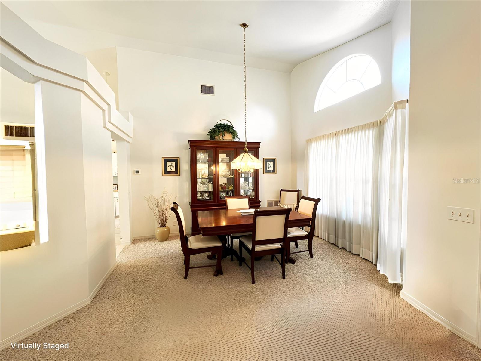 Image 4 of 29 For 3208 Silverlake Court