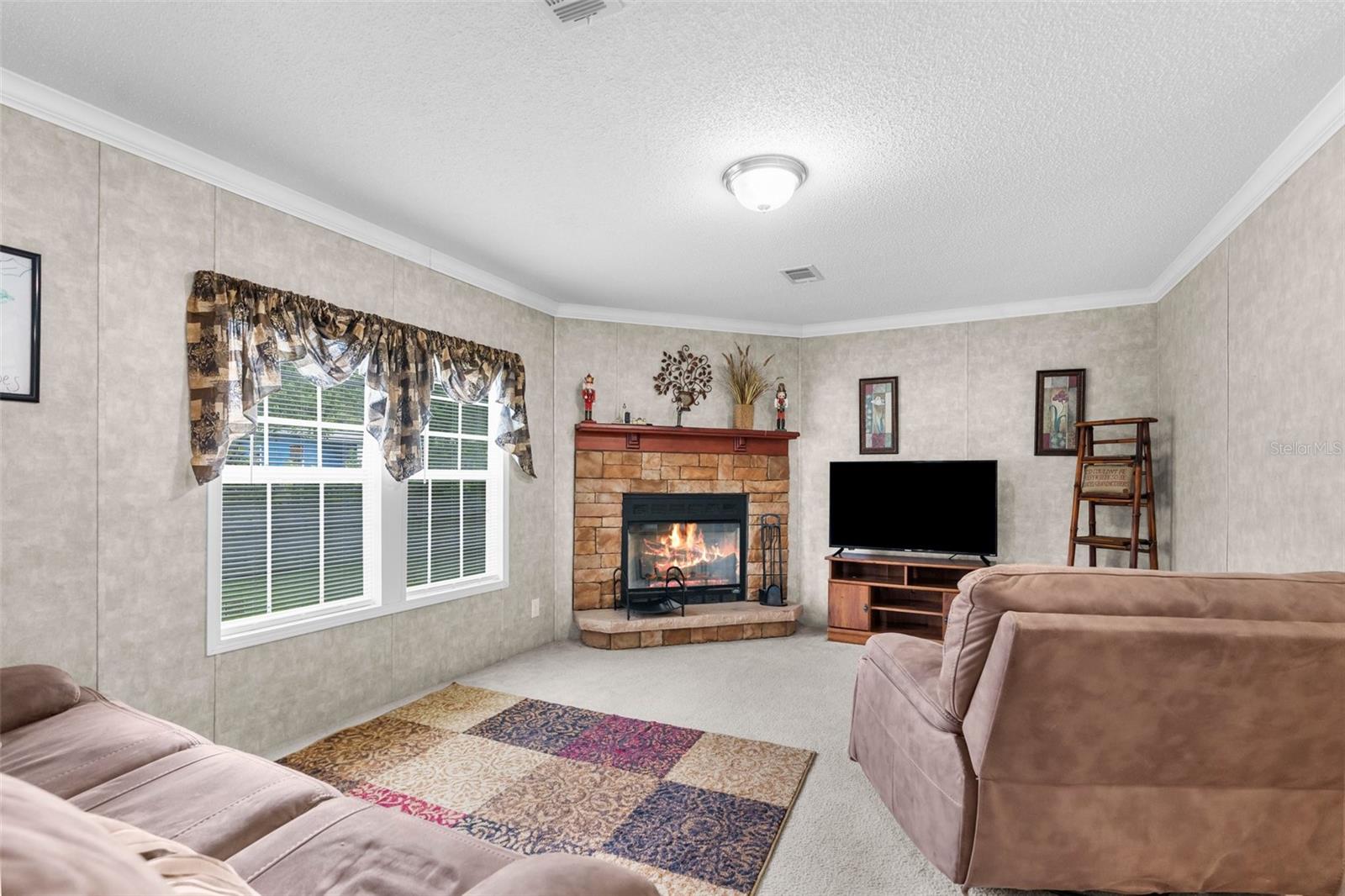 Image 18 of 33 For 7312 Manhattan Drive