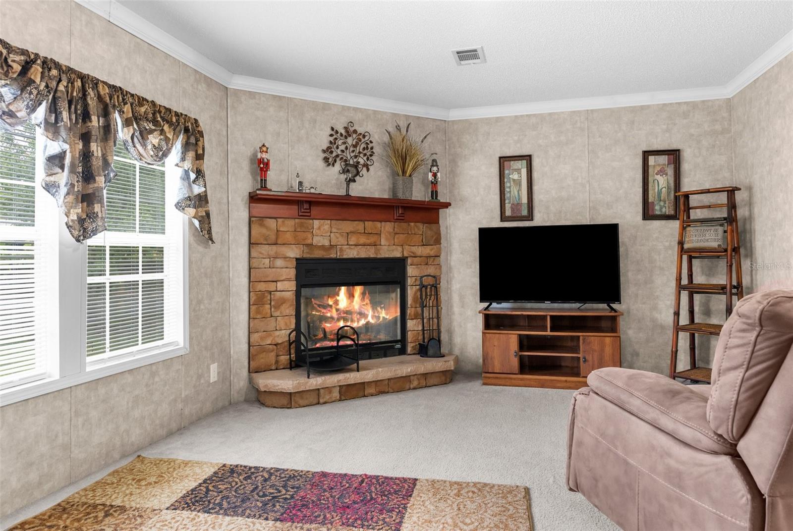 Image 19 of 33 For 7312 Manhattan Drive