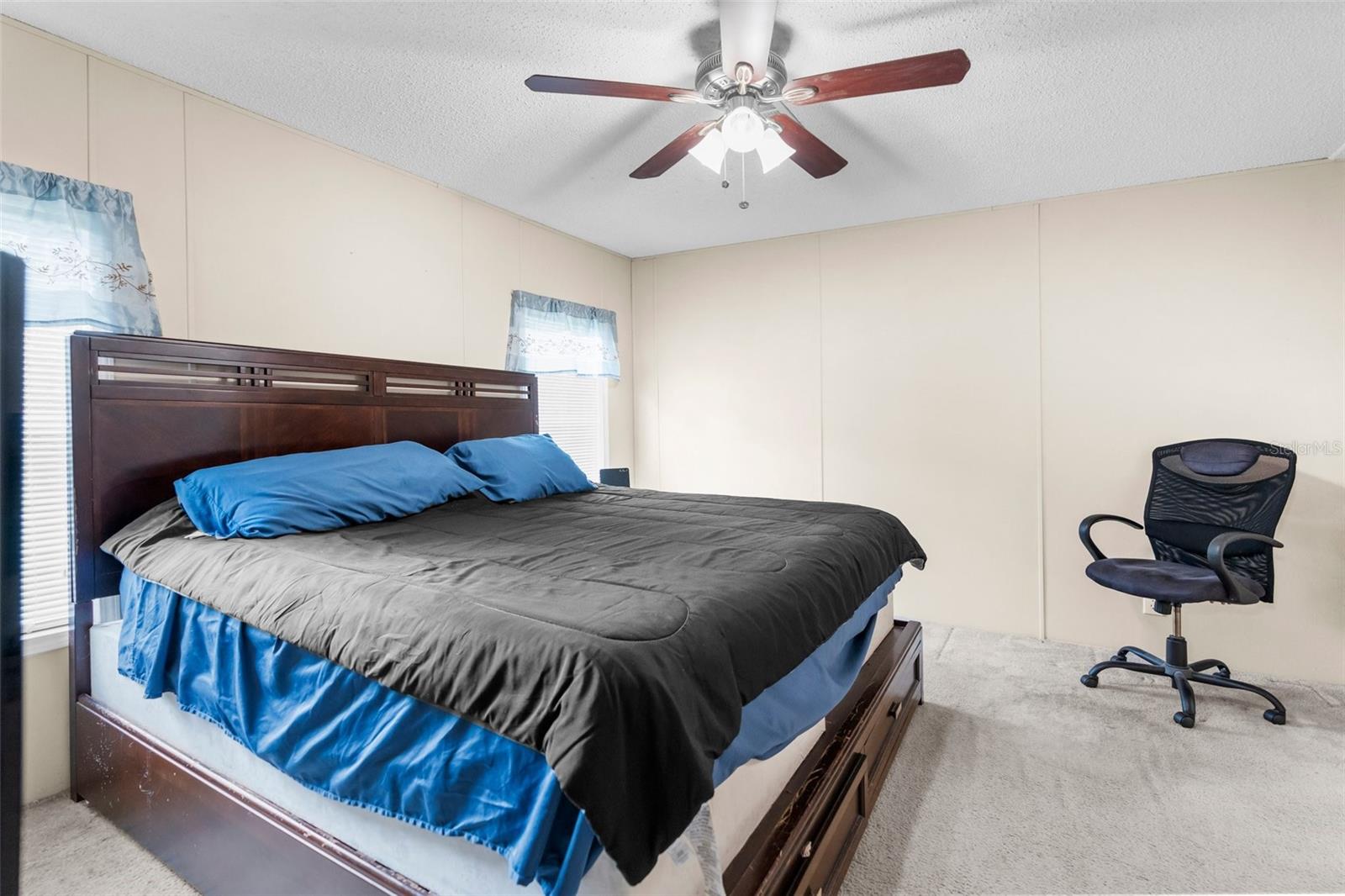 Image 20 of 33 For 7312 Manhattan Drive