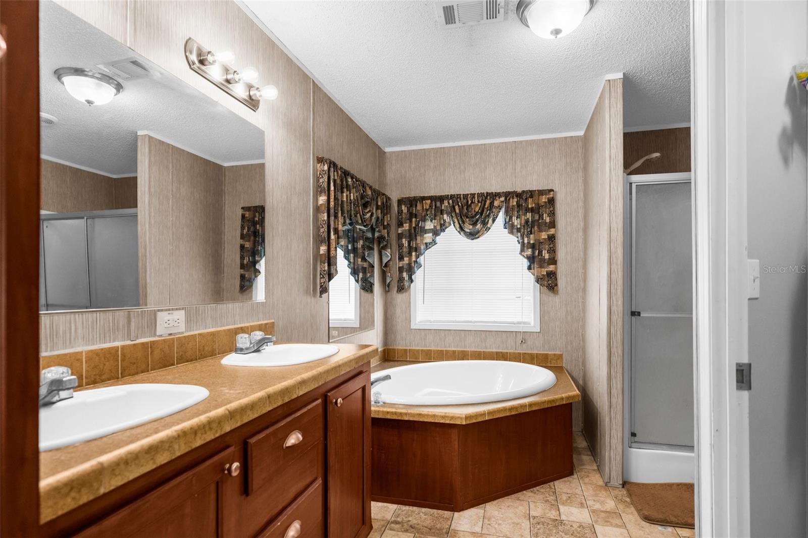 Image 22 of 33 For 7312 Manhattan Drive
