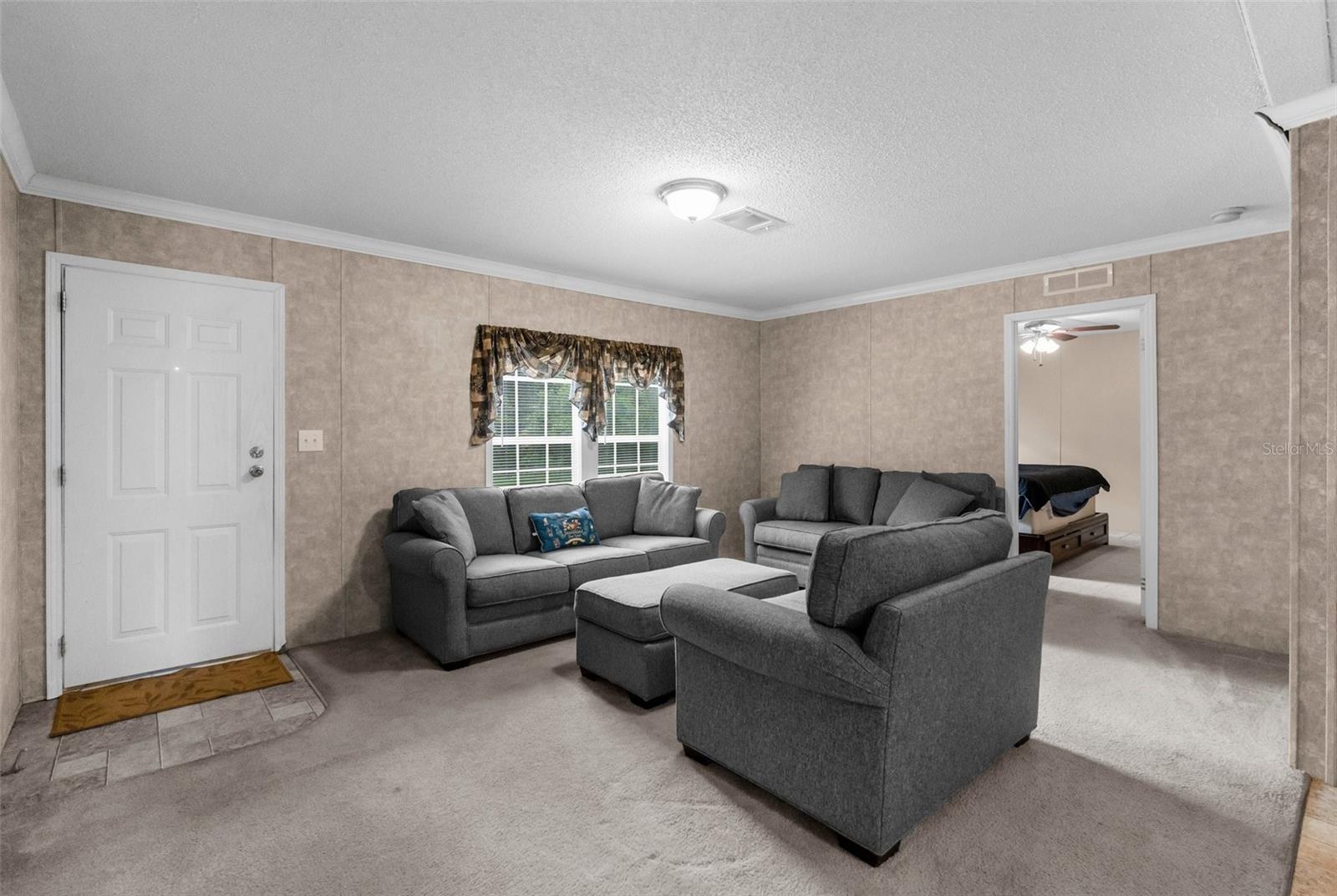 Image 8 of 33 For 7312 Manhattan Drive