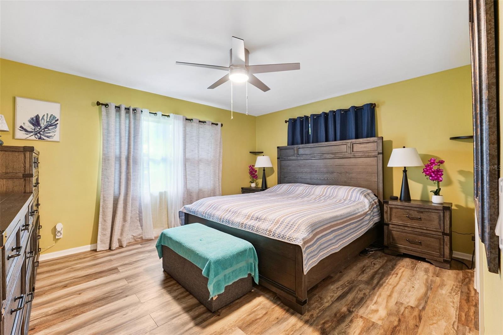 Listing photo id 11 for 1321 Lynn Avenue