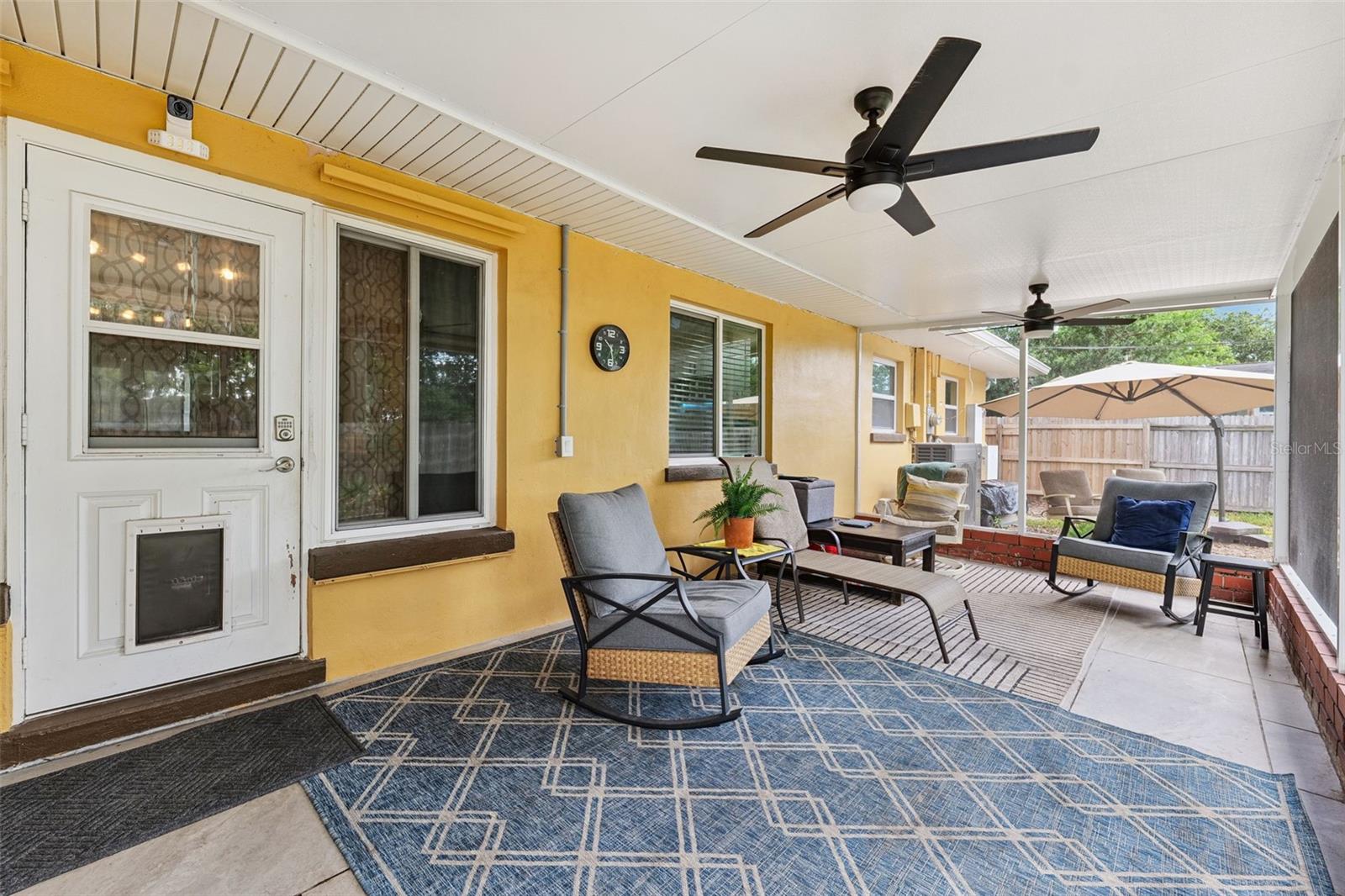Listing photo id 17 for 1321 Lynn Avenue