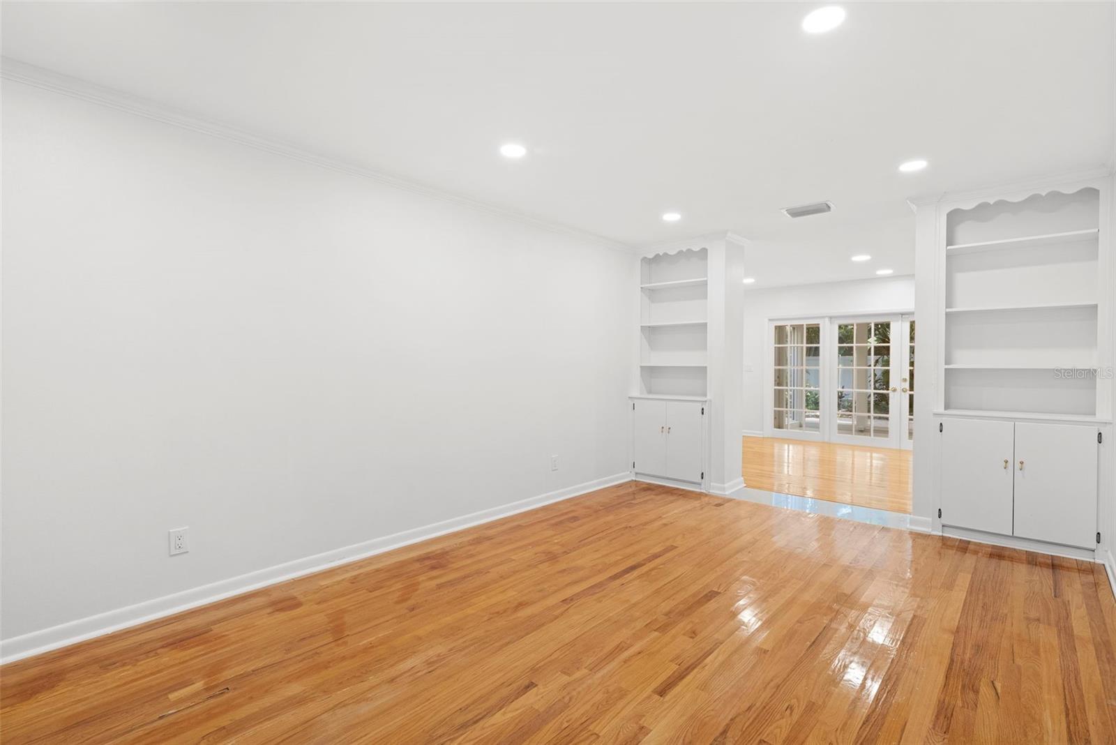 Image 6 of 36 For 3125 Waverly Avenue