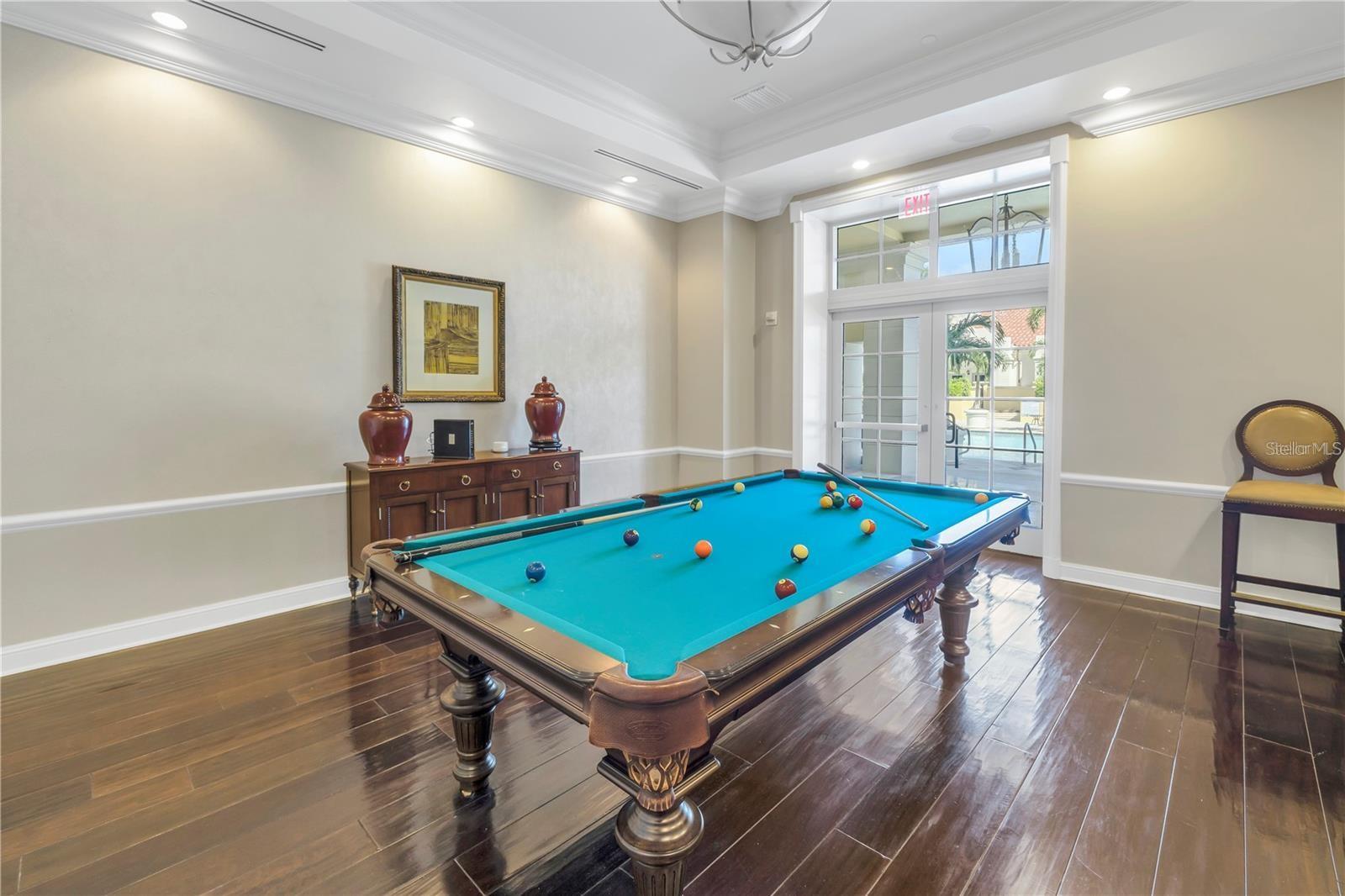 Image 41 of 46 For 300 Beach Drive Ne 2301