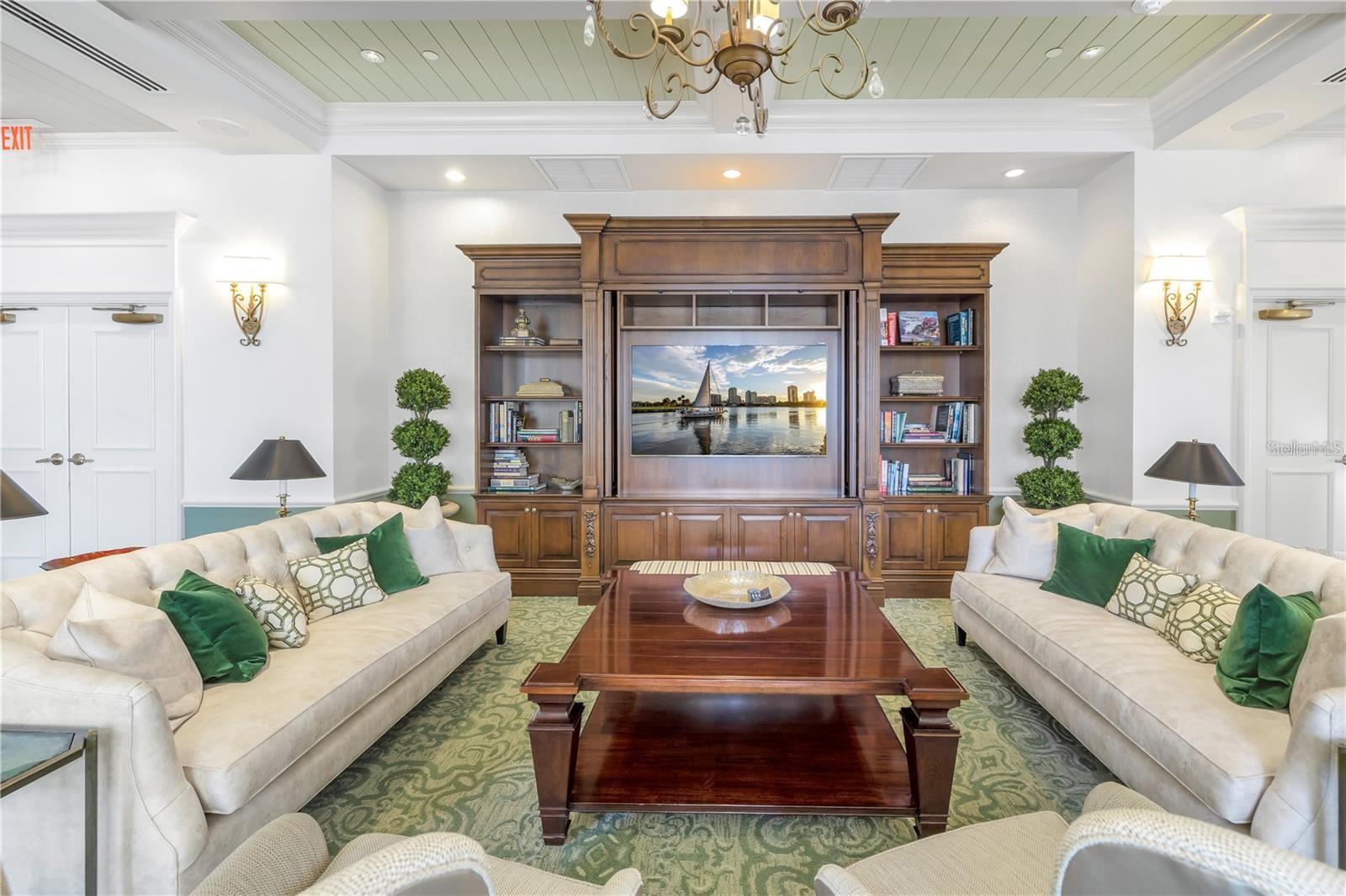 Image 43 of 46 For 300 Beach Drive Ne 2301