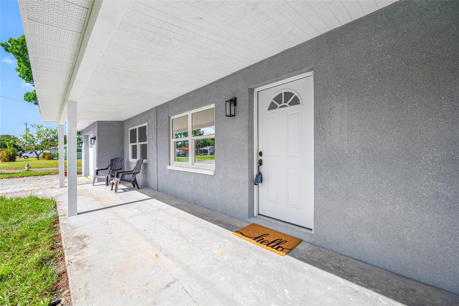 Listing photo id 0 for 3430 72nd Street N