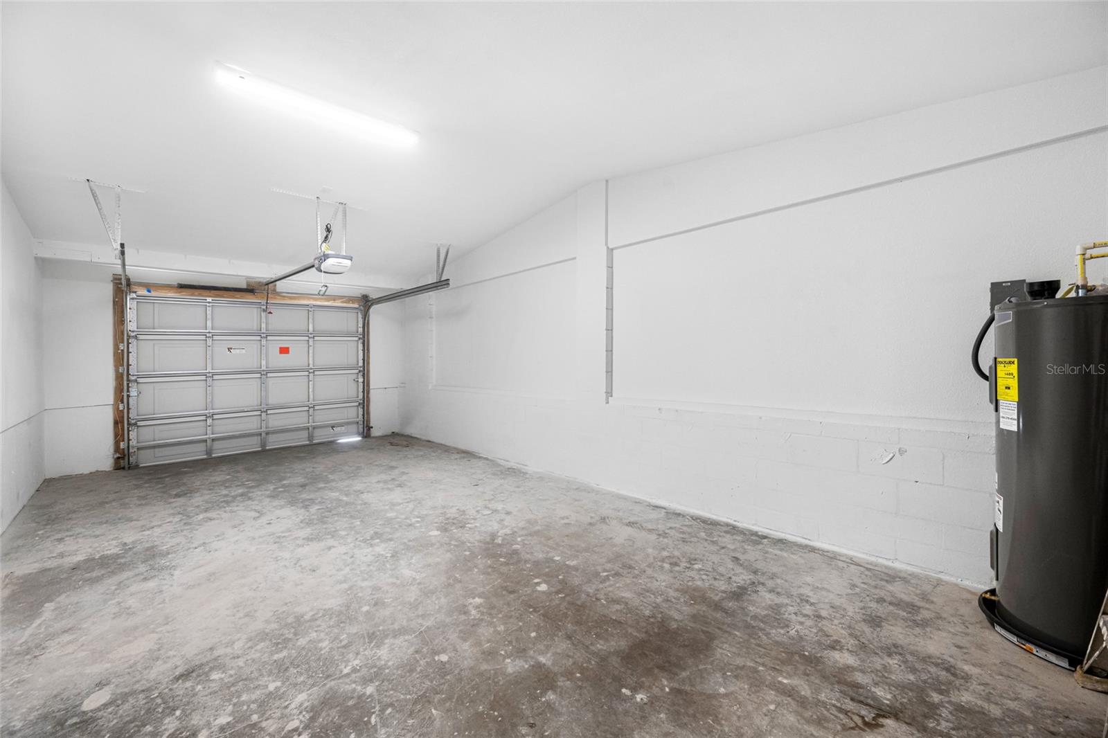 Listing photo id 36 for 3430 72nd Street N