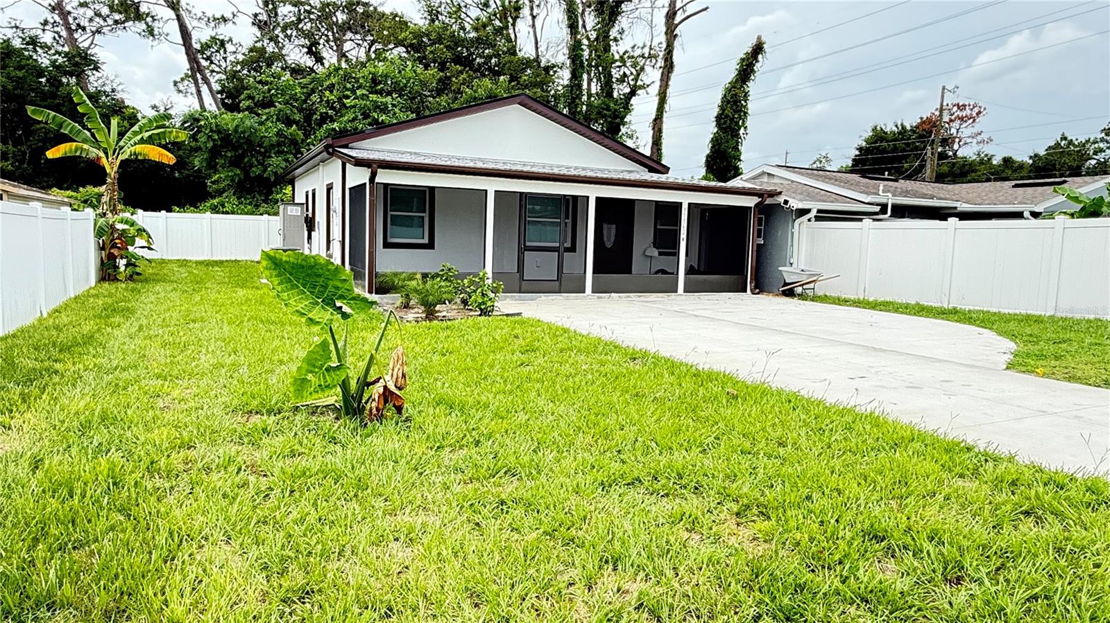 Image 26 of 26 For 37542 Eiland Boulevard B