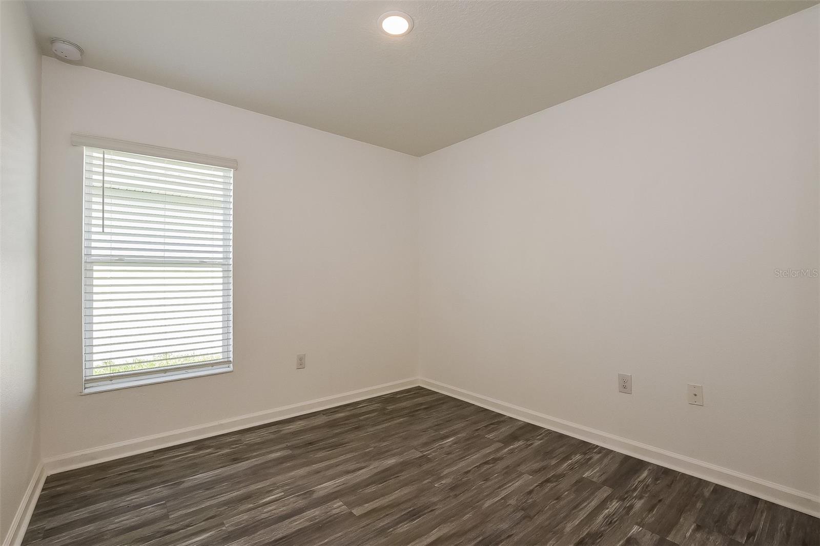 Image 18 of 26 For 1393 Lucerne Loop Road Ne