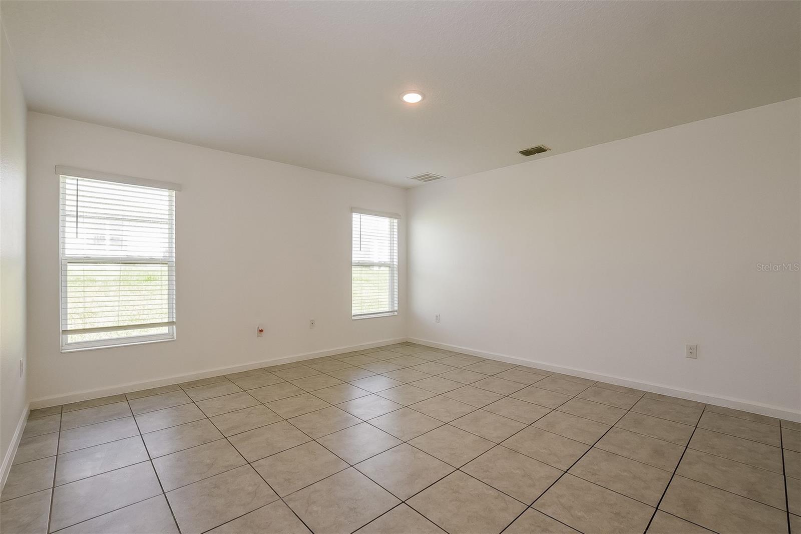 Image 3 of 26 For 1393 Lucerne Loop Road Ne