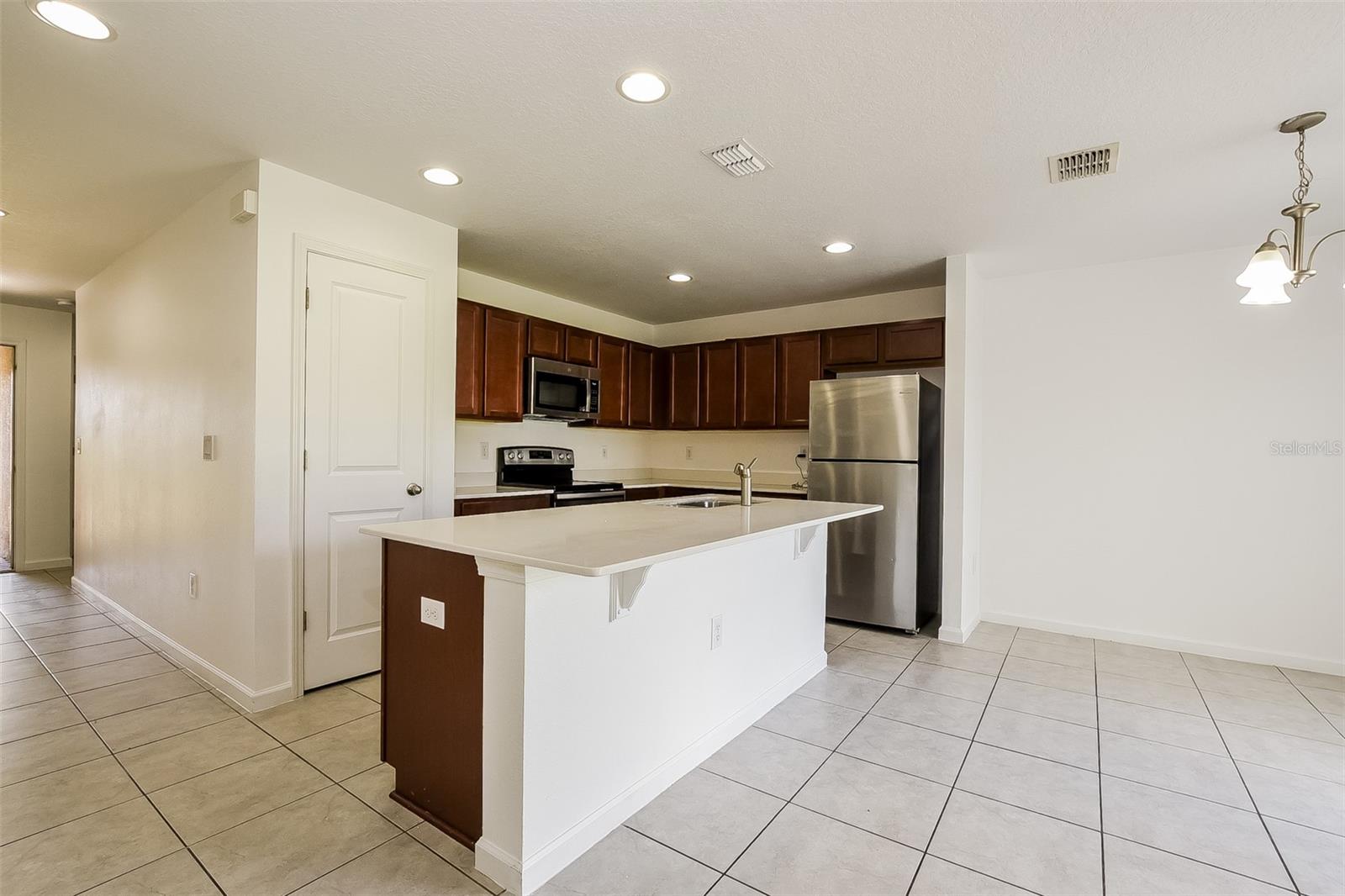 Image 8 of 26 For 1393 Lucerne Loop Road Ne