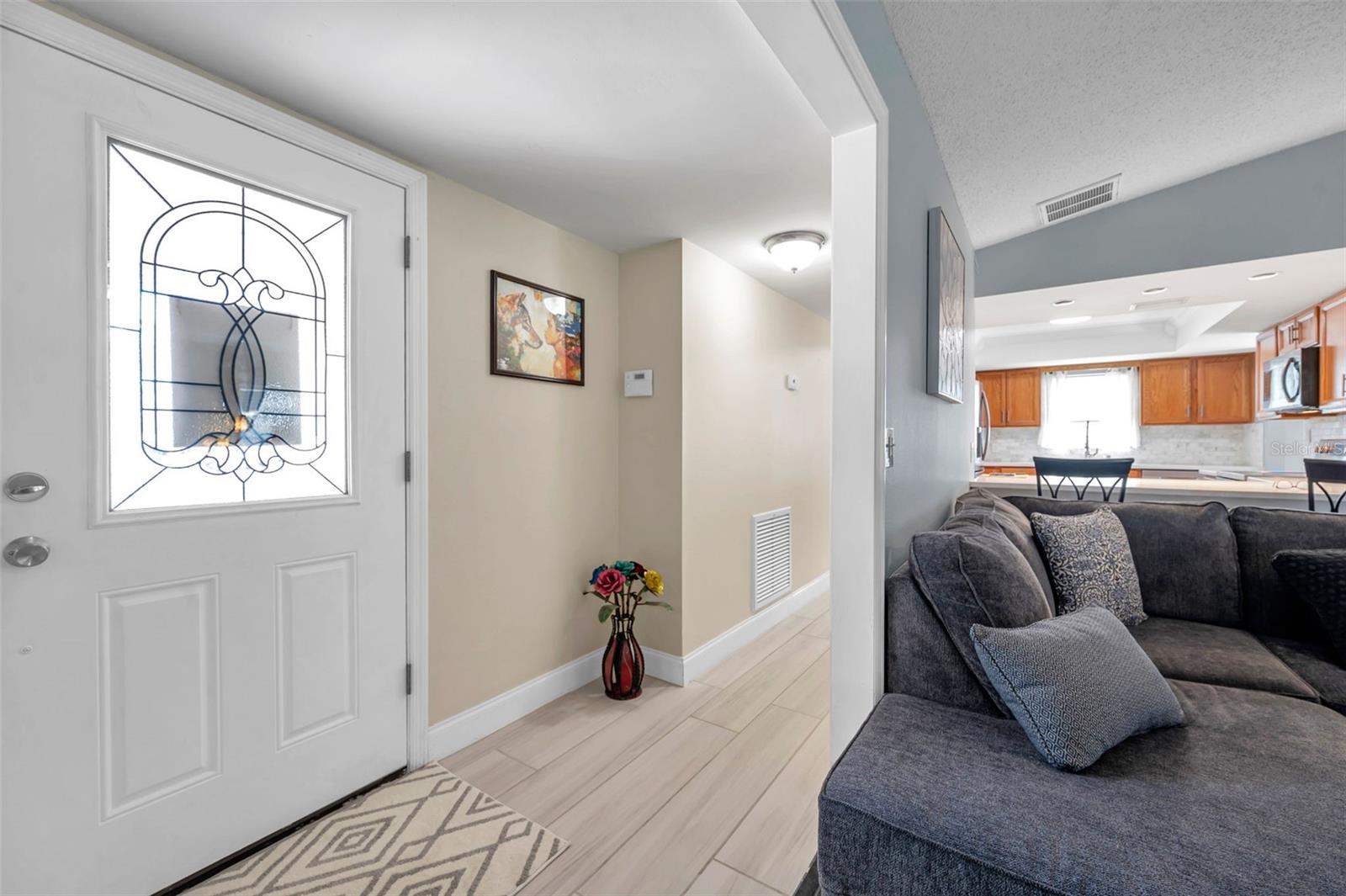 Listing photo id 16 for 11524 124th Terrace