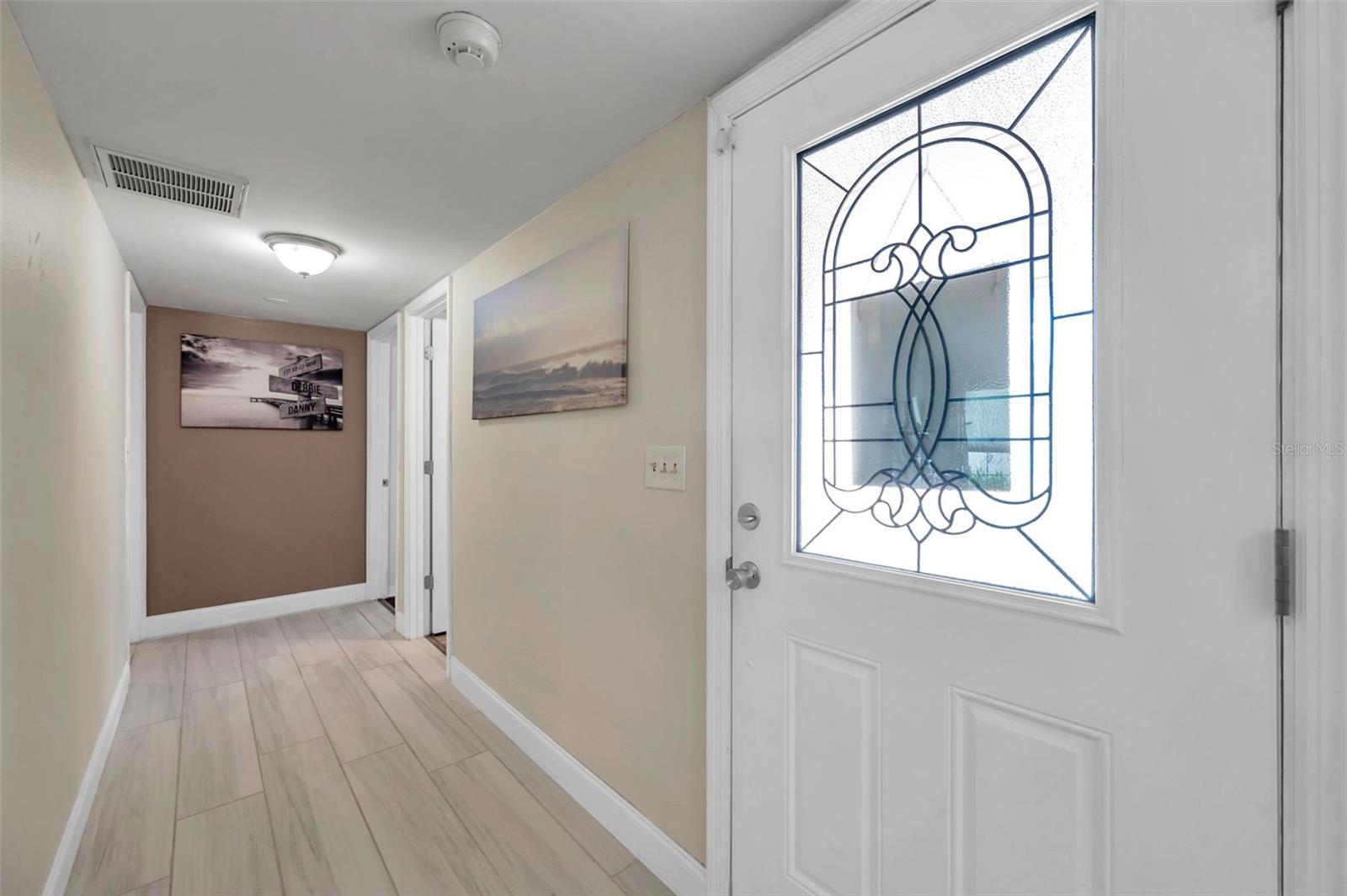 Listing photo id 17 for 11524 124th Terrace