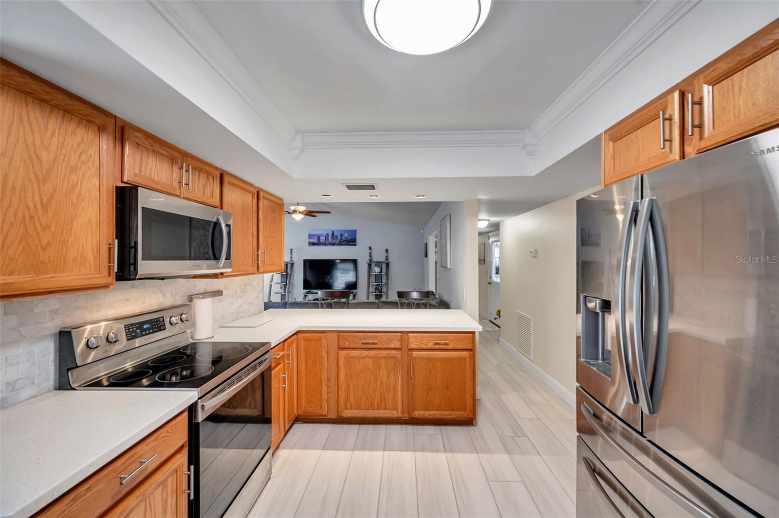 Listing photo id 29 for 11524 124th Terrace
