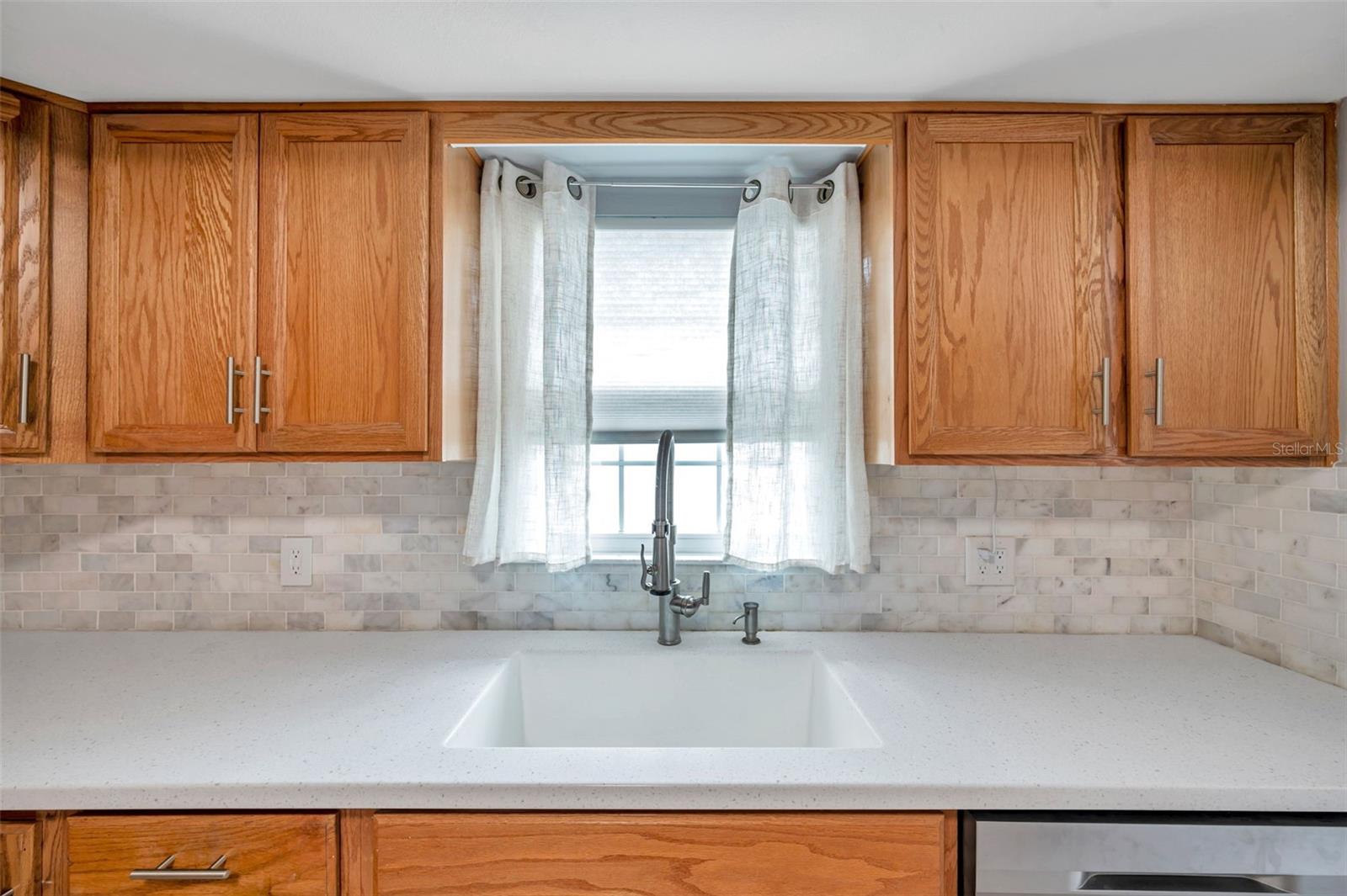 Listing photo id 31 for 11524 124th Terrace