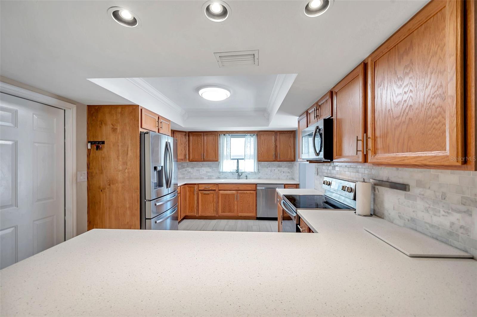Listing photo id 32 for 11524 124th Terrace
