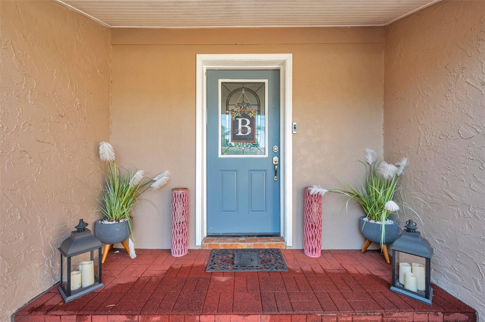 Listing photo id 3 for 11524 124th Terrace