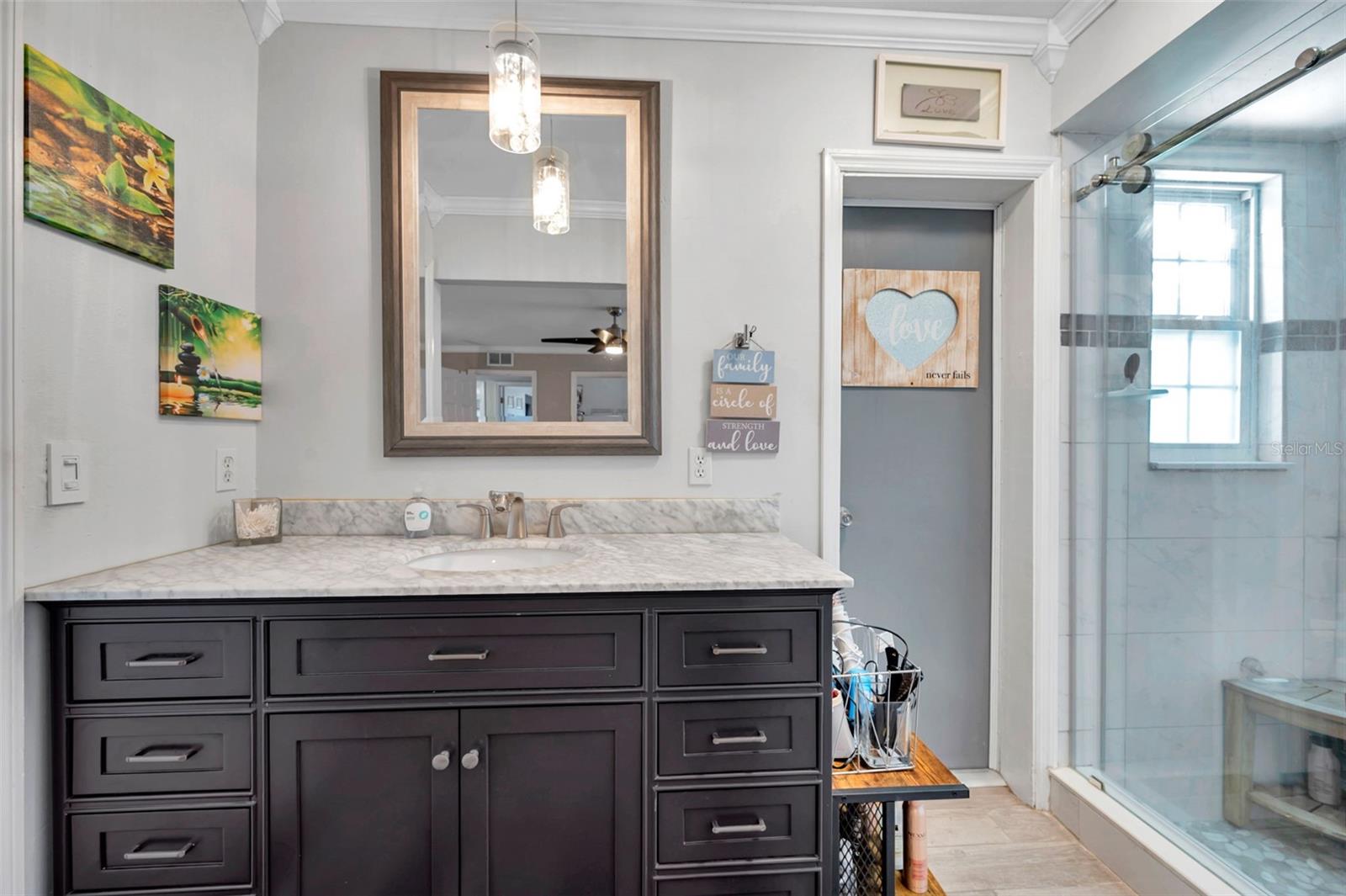 Listing photo id 48 for 11524 124th Terrace