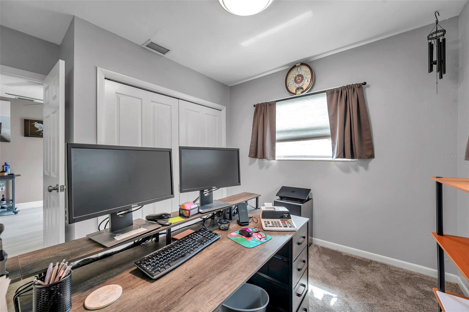 Listing photo id 52 for 11524 124th Terrace