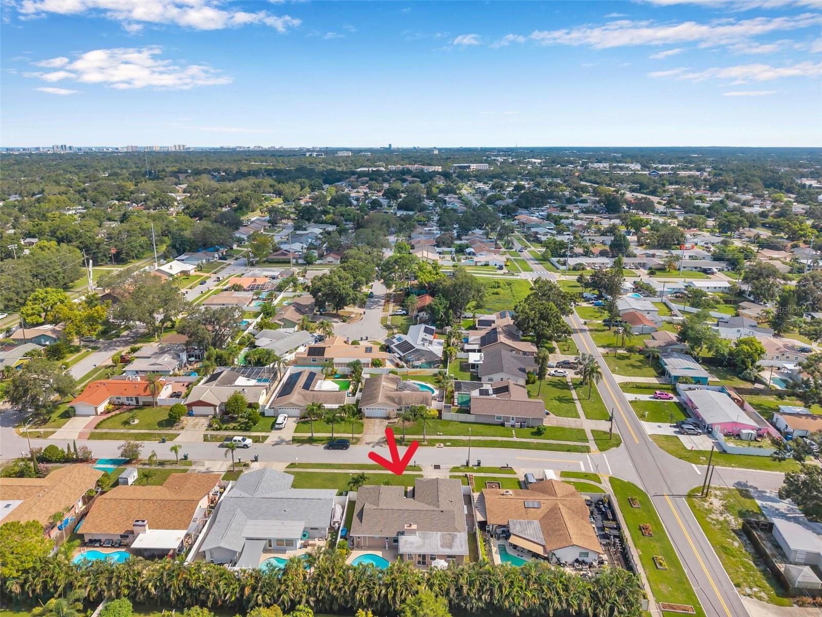 Listing photo id 59 for 11524 124th Terrace