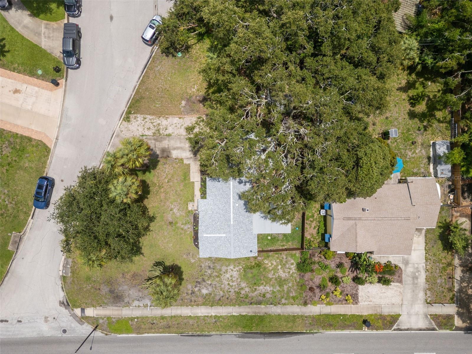 Image 5 of 33 For 3546 Boca Ciega Drive N