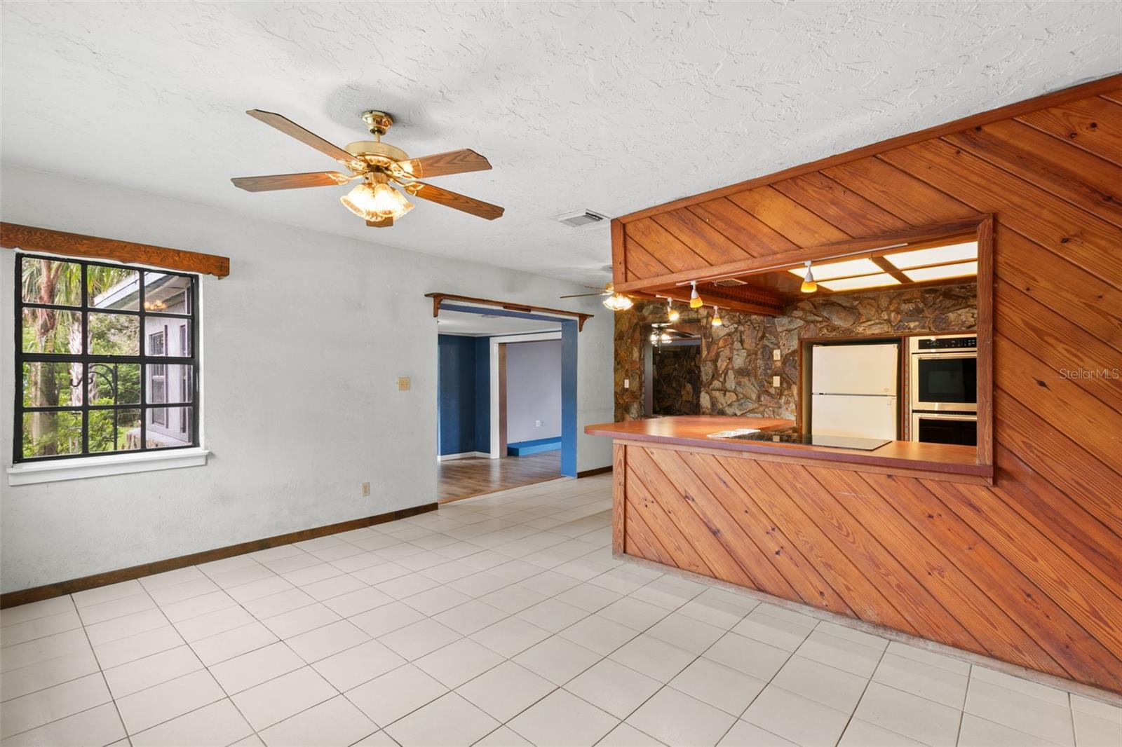Image 7 of 33 For 3546 Boca Ciega Drive N