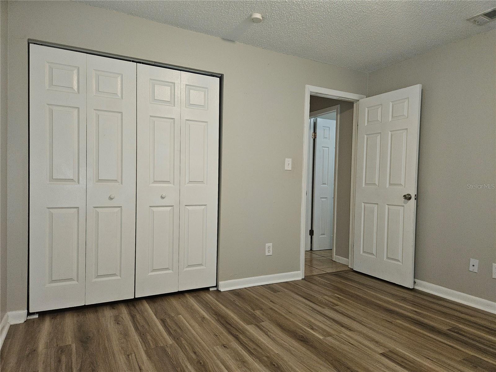 Image 14 of 17 For 2410 Cypress Street B