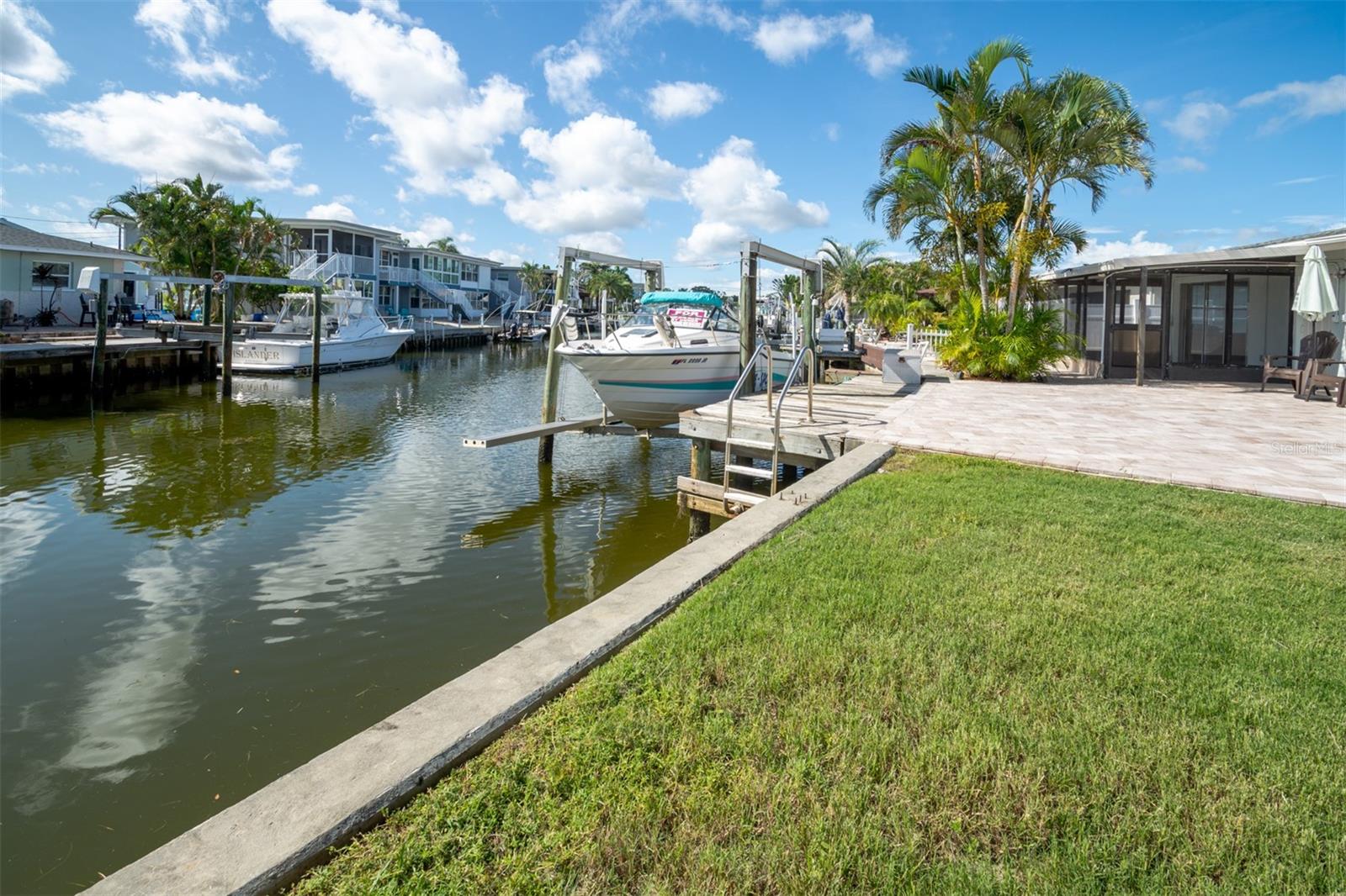 Image 18 of 49 For 171 Palm Boulevard