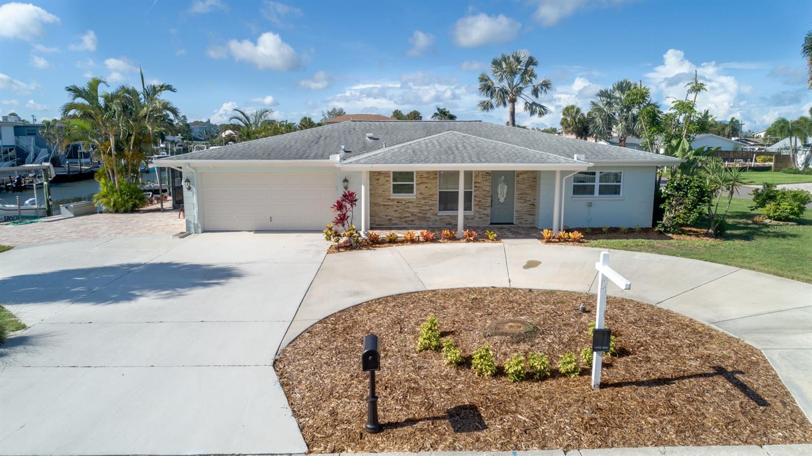 Image 2 of 49 For 171 Palm Boulevard