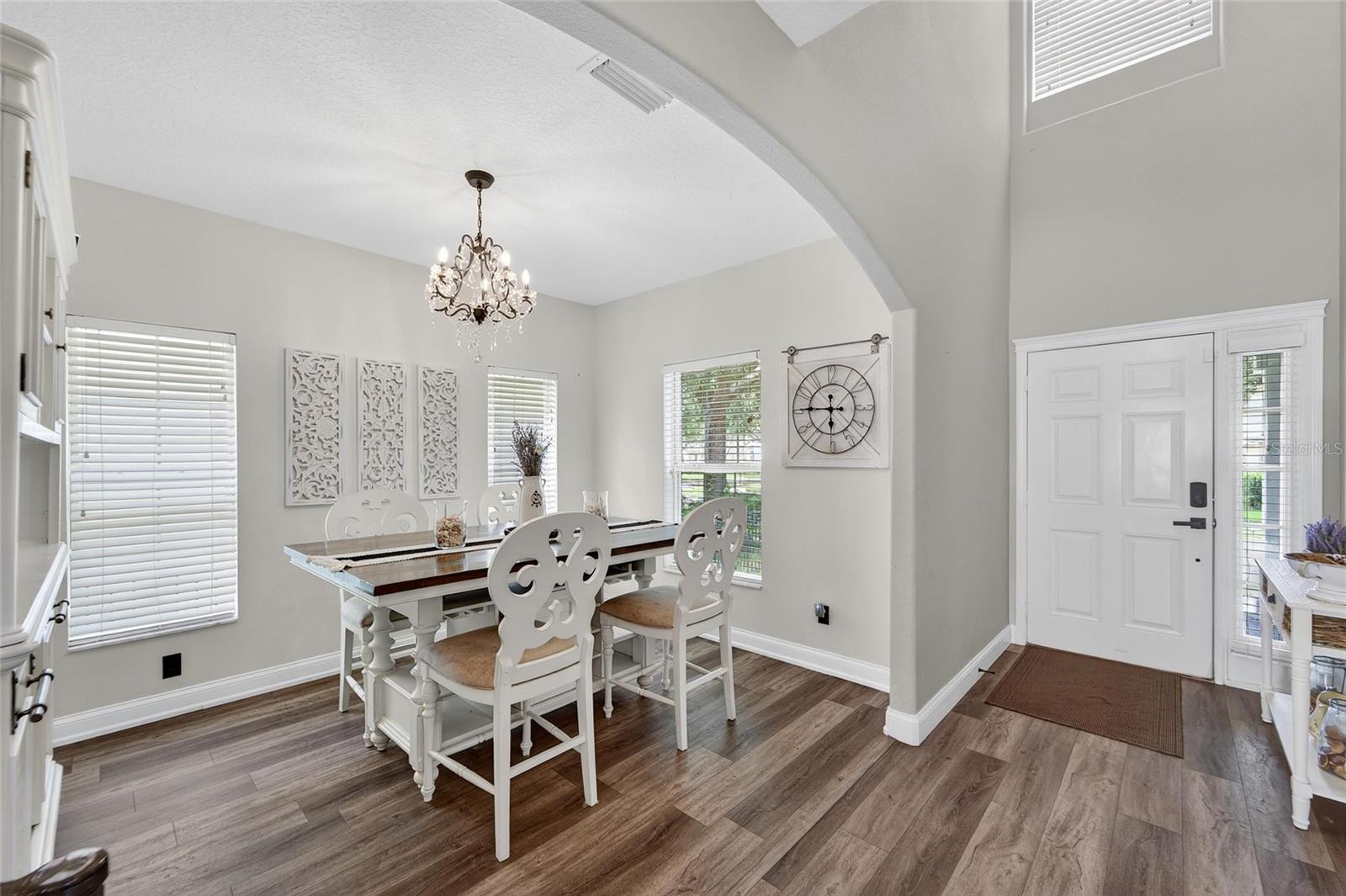 Image 11 of 95 For 5920 Beaconpark Street
