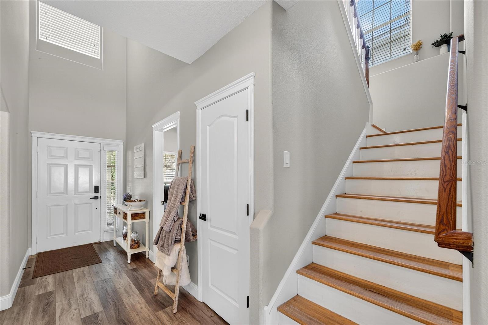 Image 13 of 95 For 5920 Beaconpark Street