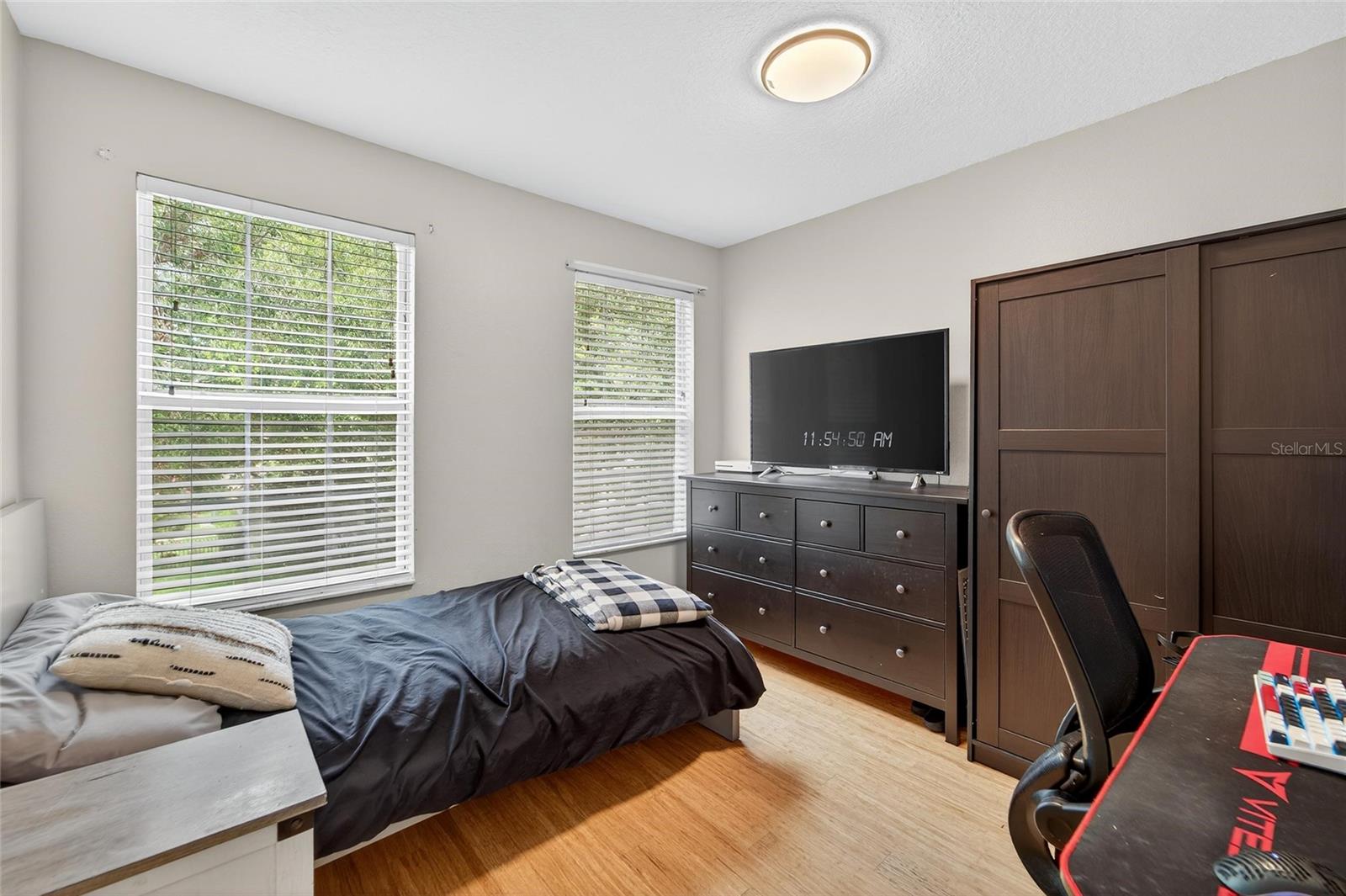 Image 35 of 95 For 5920 Beaconpark Street