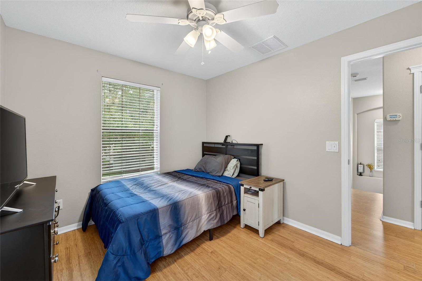 Image 38 of 95 For 5920 Beaconpark Street