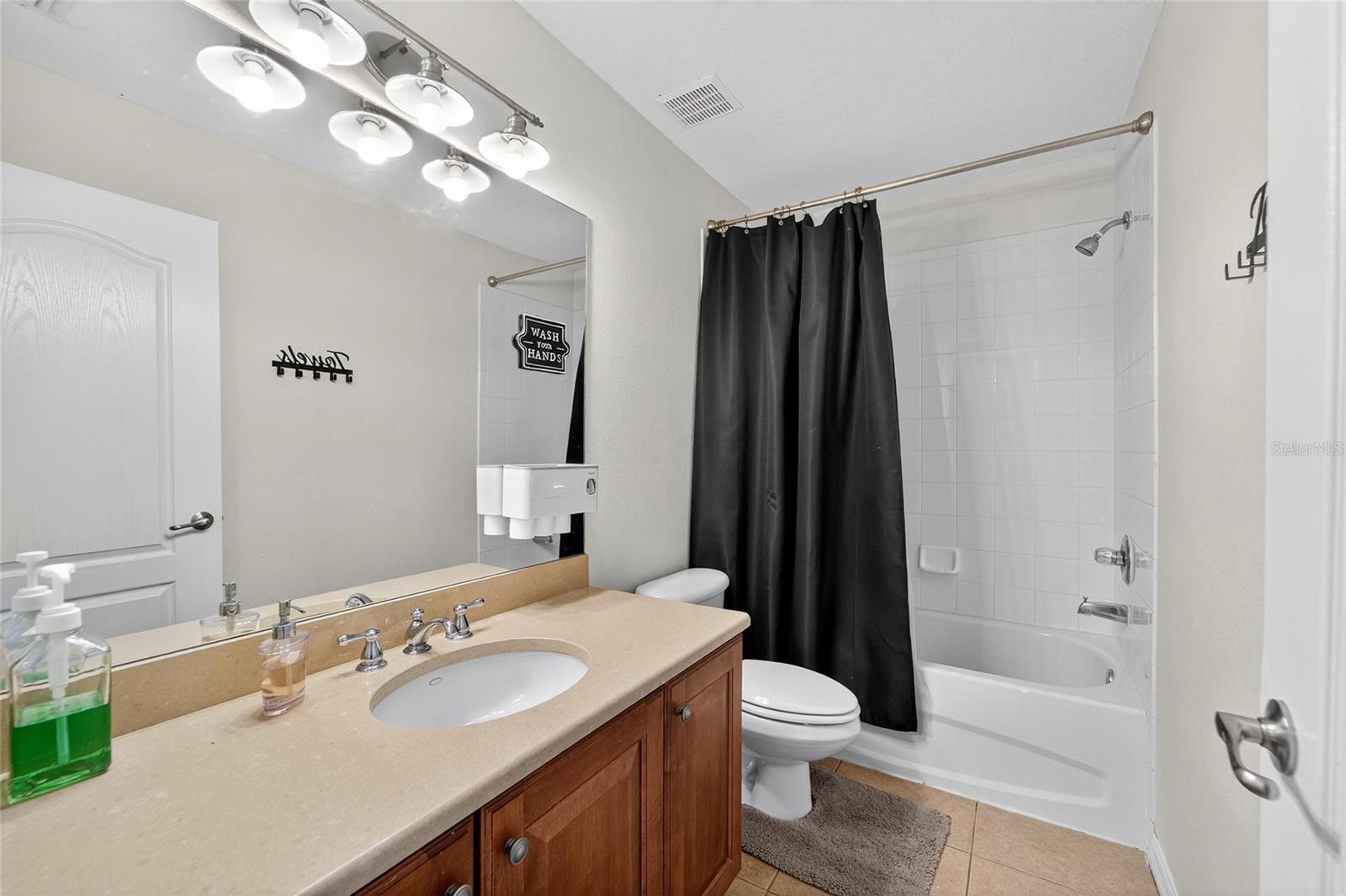 Image 40 of 95 For 5920 Beaconpark Street