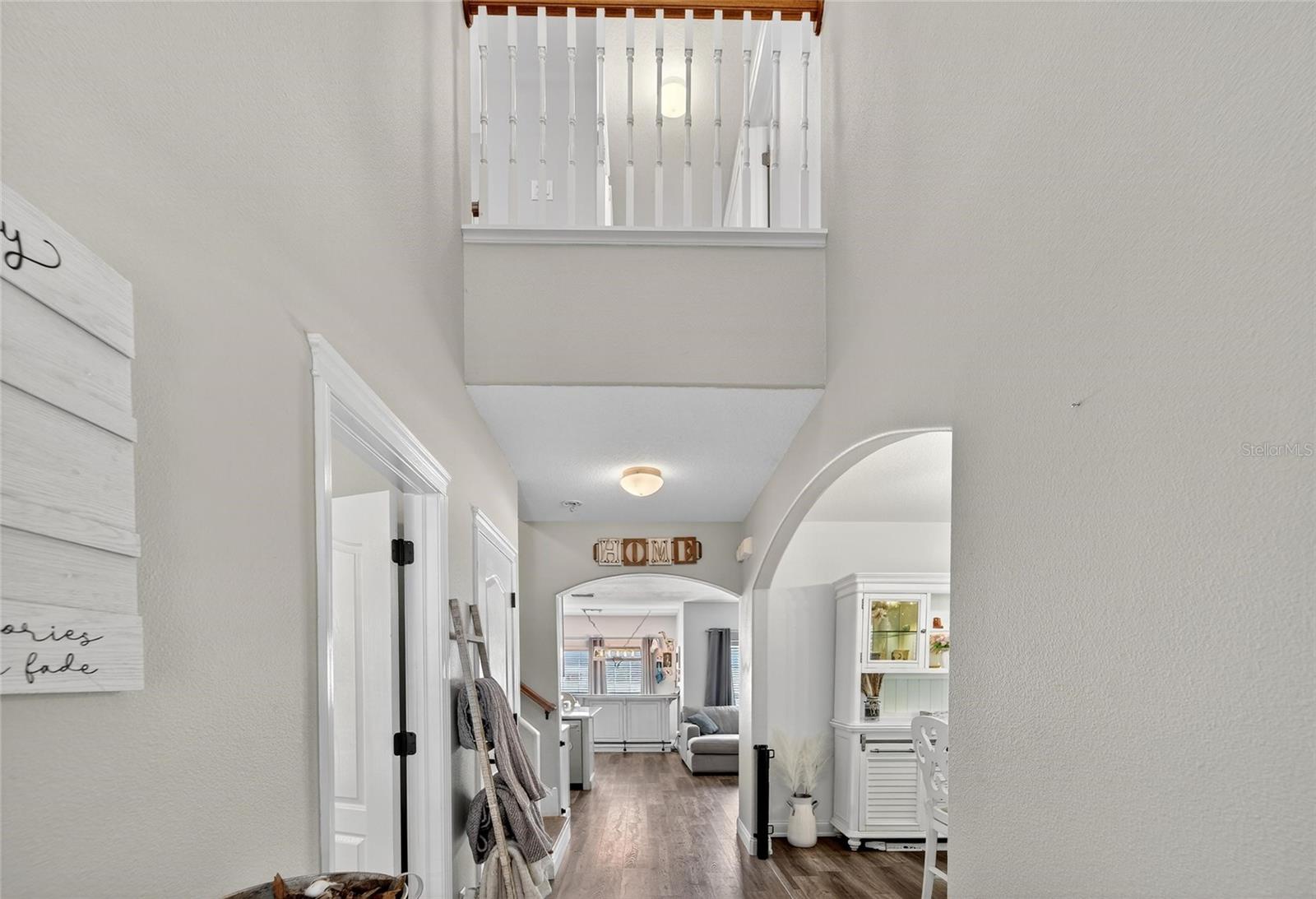Image 8 of 95 For 5920 Beaconpark Street