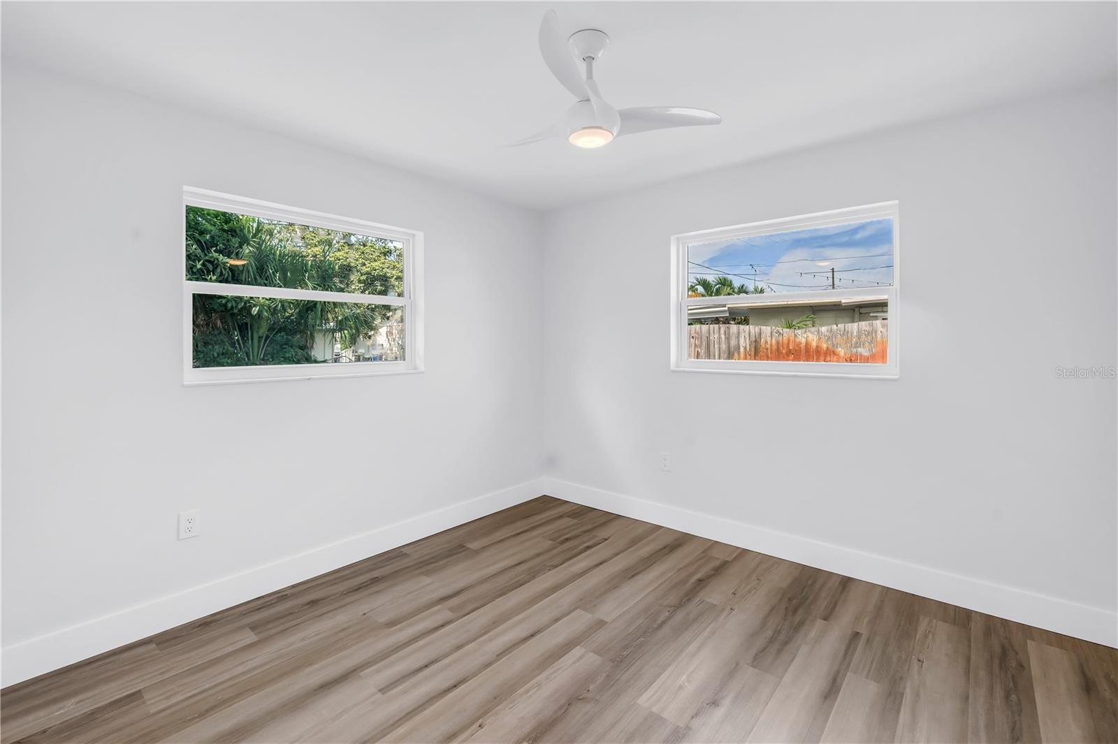 Image 19 of 32 For 6161 35th Avenue N