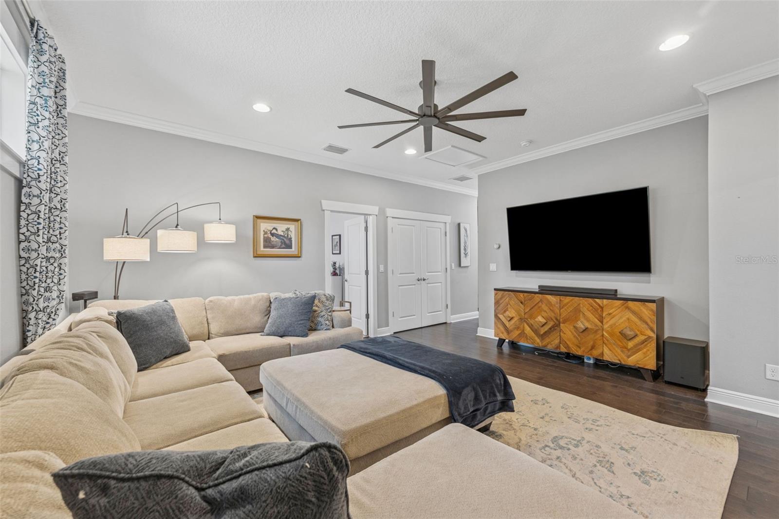 Image 24 of 60 For 3519 Palmira Avenue