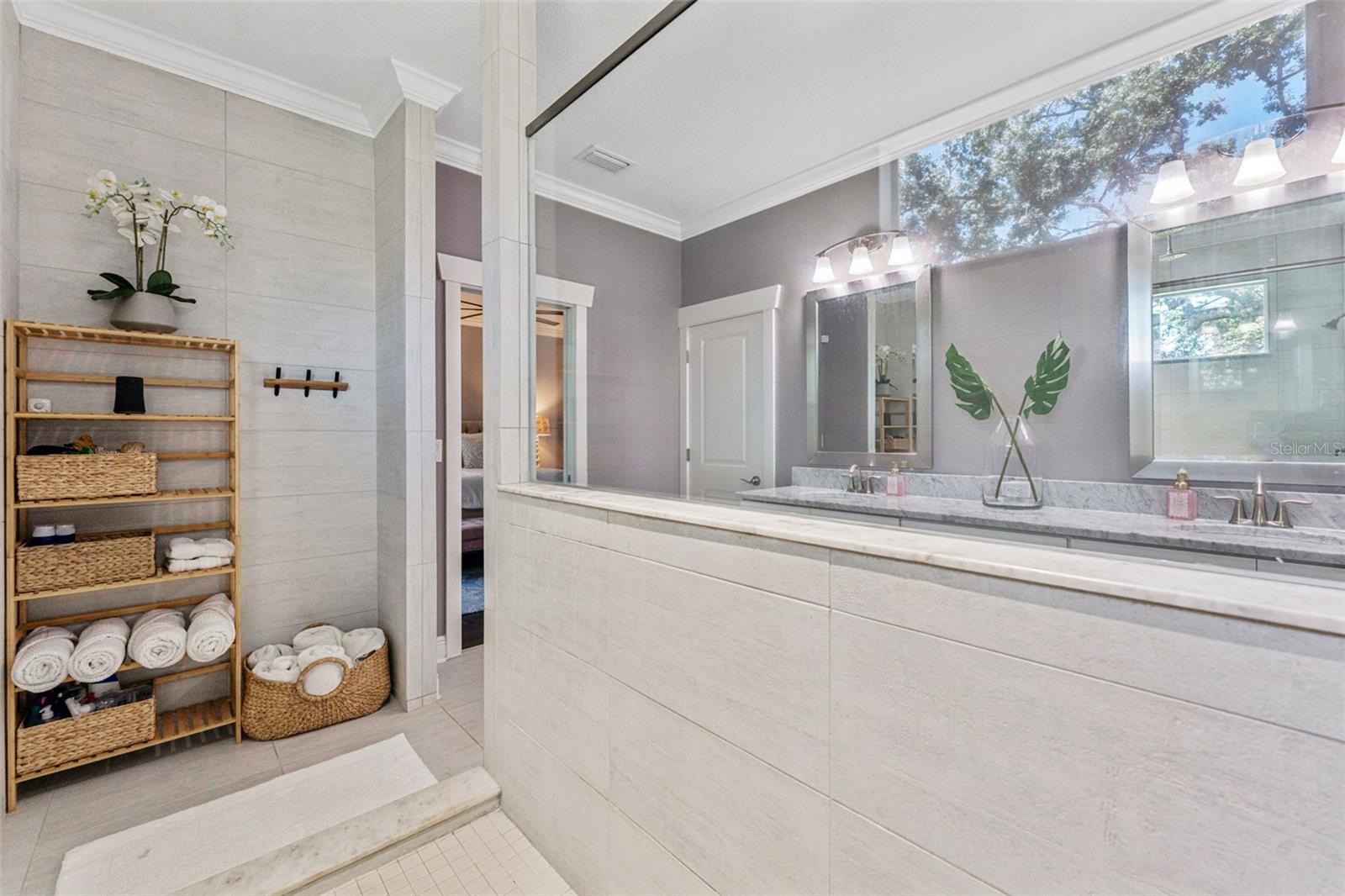 Image 30 of 60 For 3519 Palmira Avenue