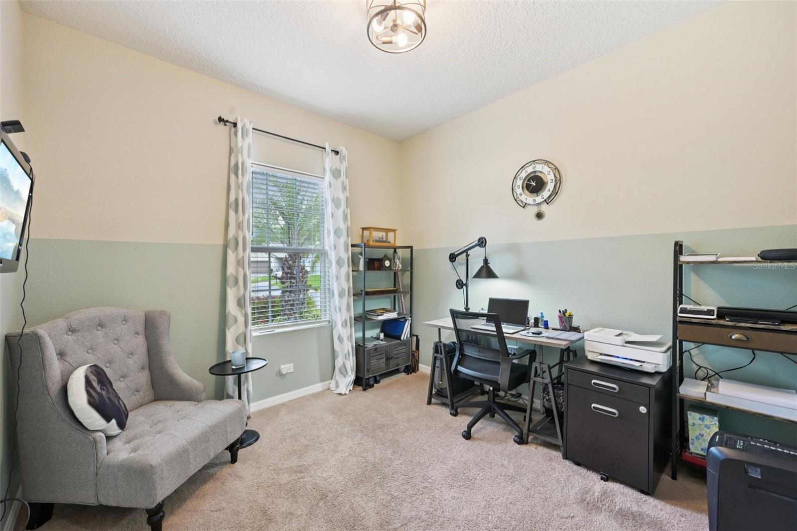 Image 21 of 58 For 806 Battersea Dr