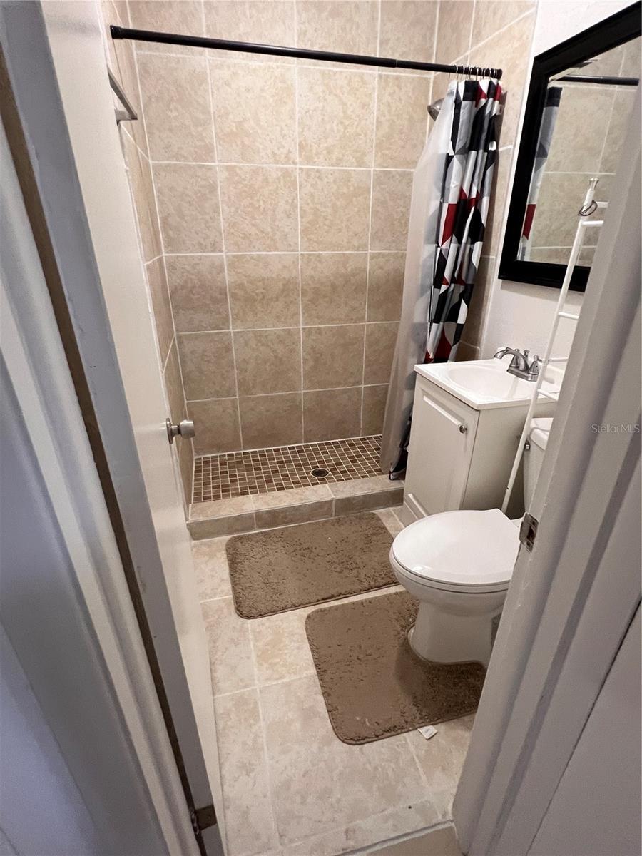 Image 14 of 17 For 5590 96th Terrace N