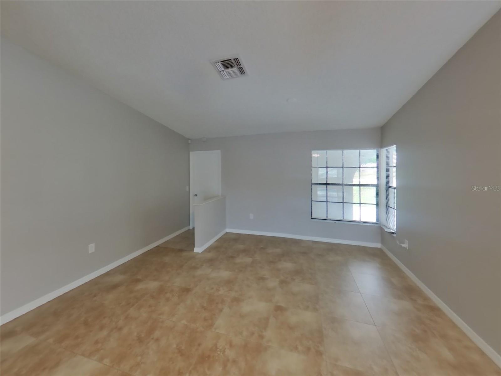 Image 3 of 18 For 4429 Goldcoast Avenue