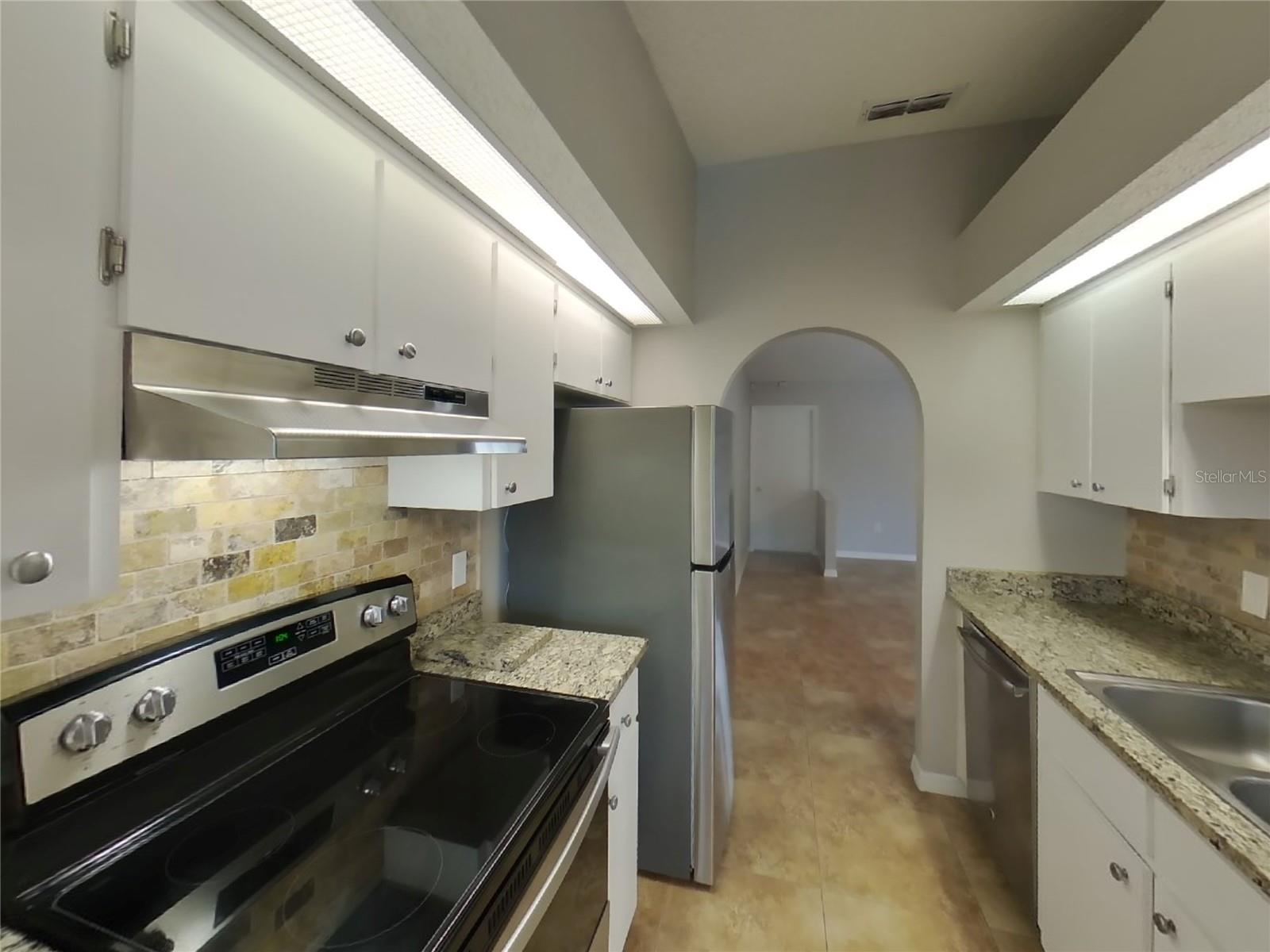 Image 7 of 18 For 4429 Goldcoast Avenue