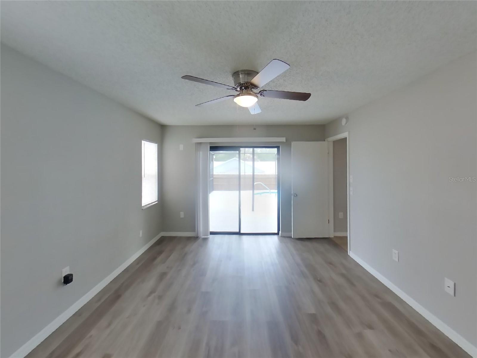 Image 8 of 18 For 4429 Goldcoast Avenue