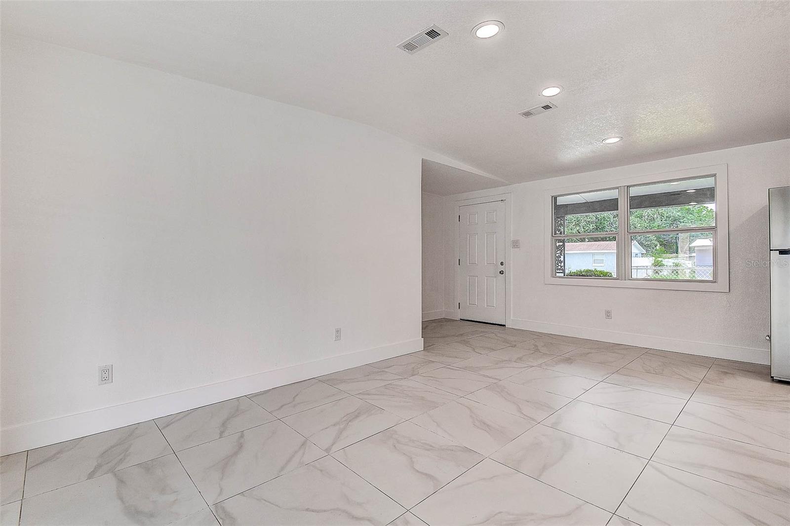 Image 5 of 37 For 3722 Idlewild Avenue