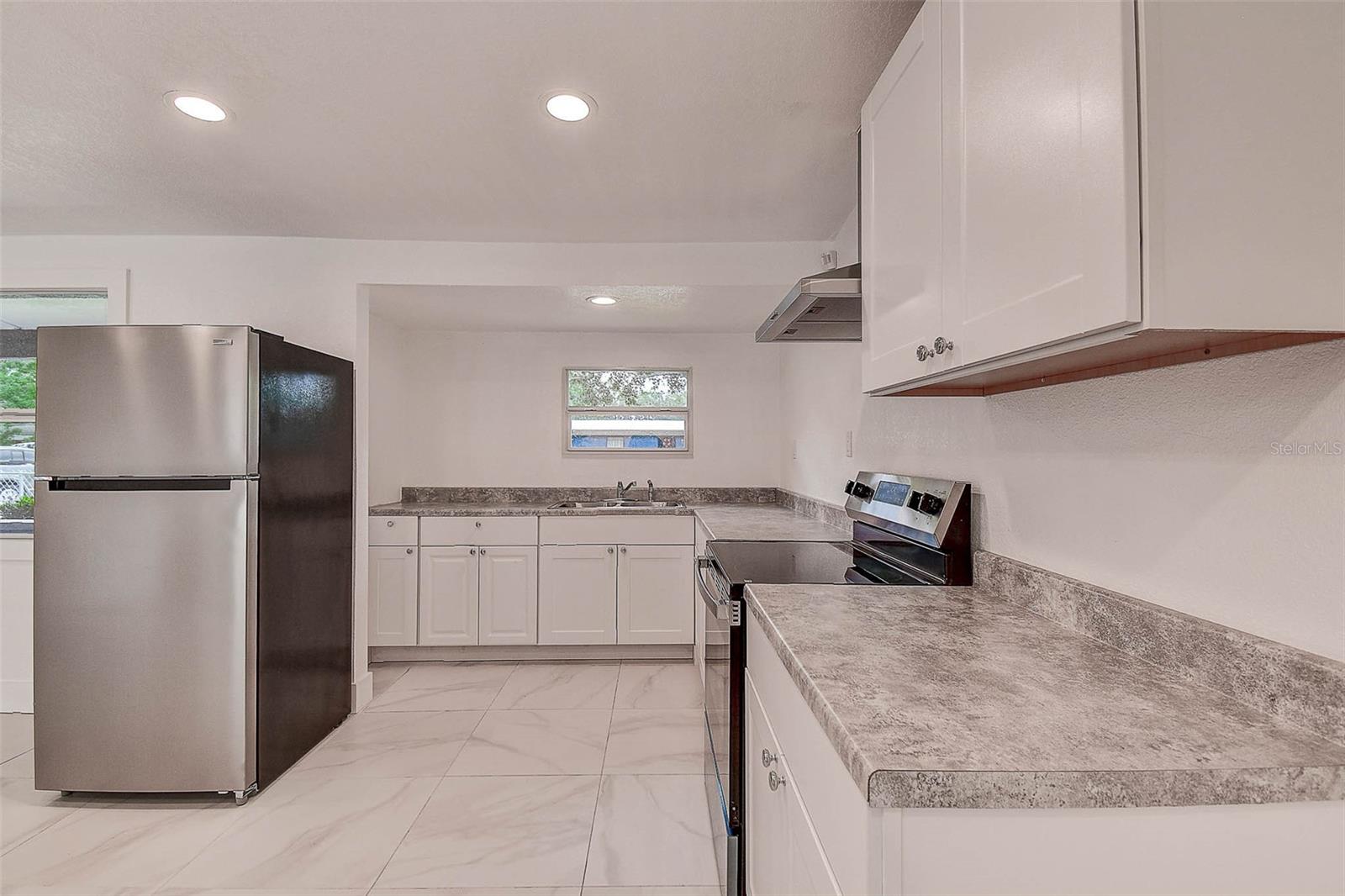 Image 9 of 37 For 3722 Idlewild Avenue
