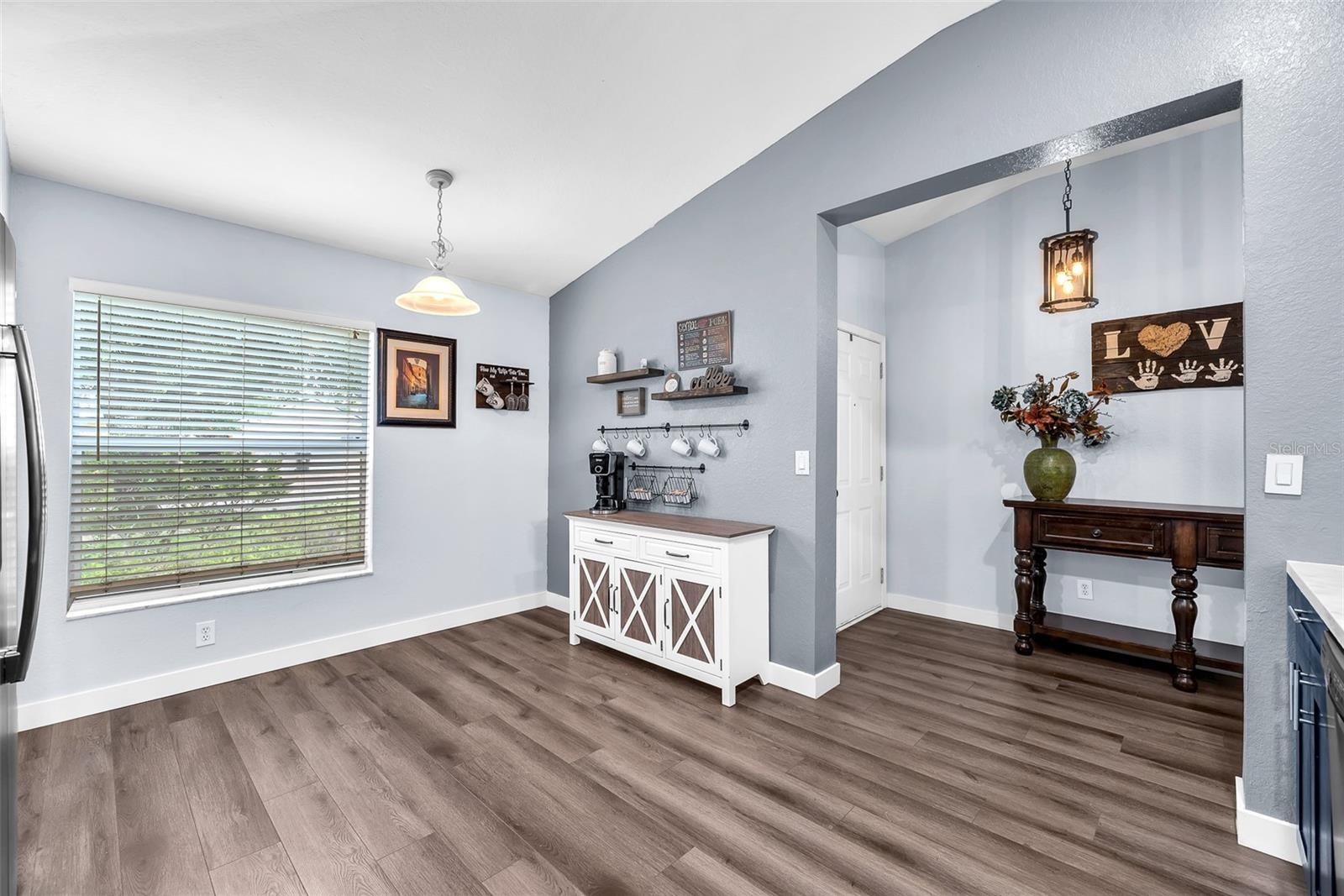 Image 15 of 27 For 11841 Autumn Creek Drive